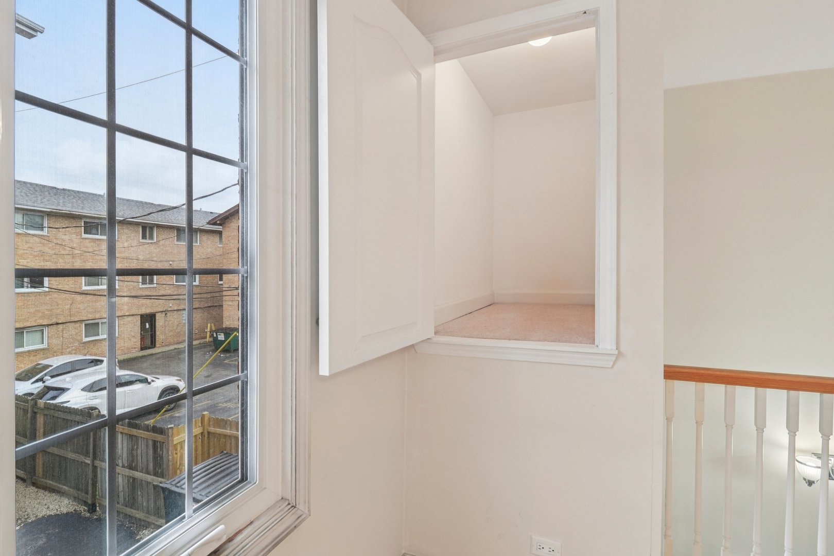 6120 W 65th Street Unit: 5