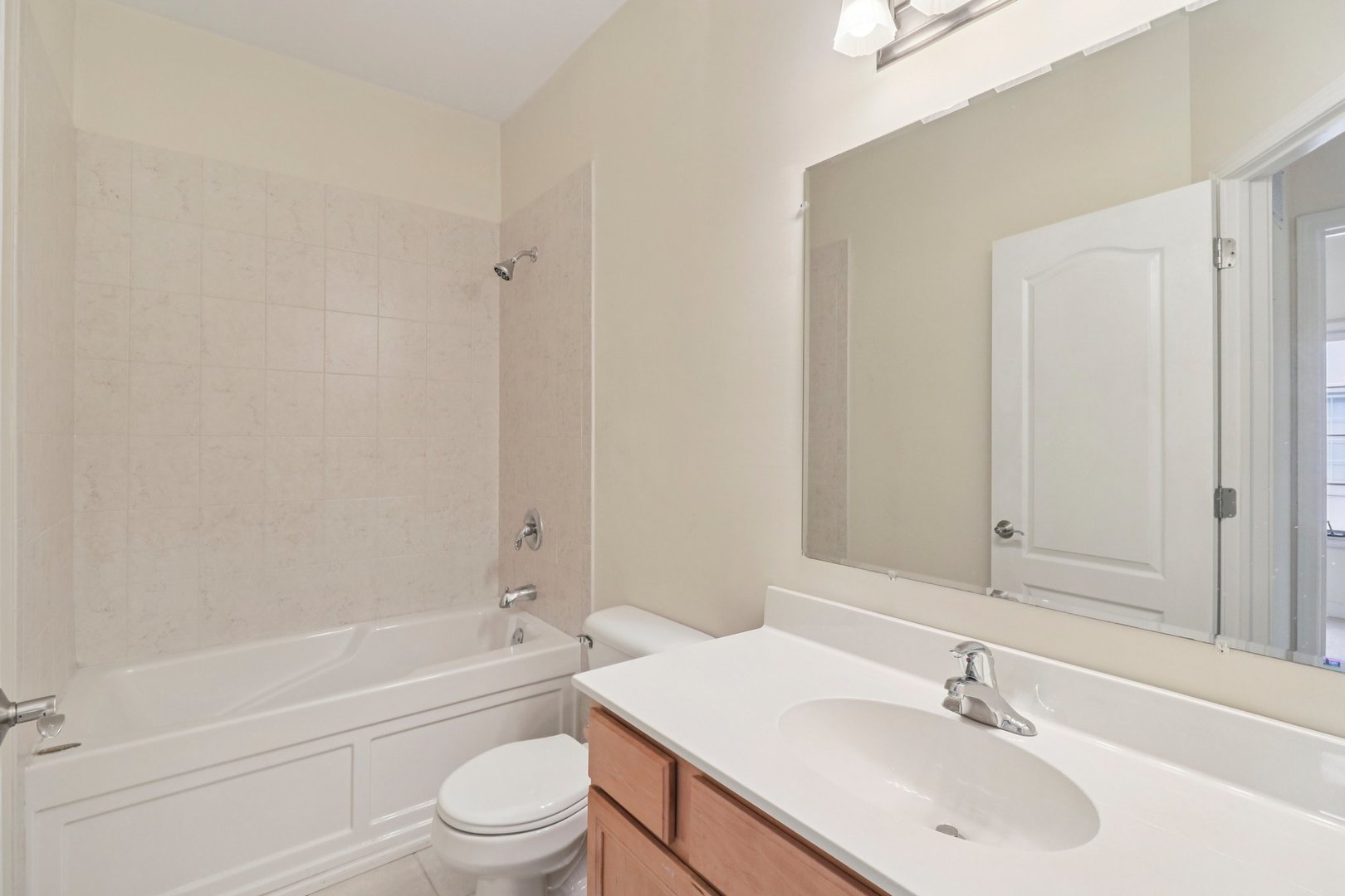 6120 W 65th Street Unit: 5
