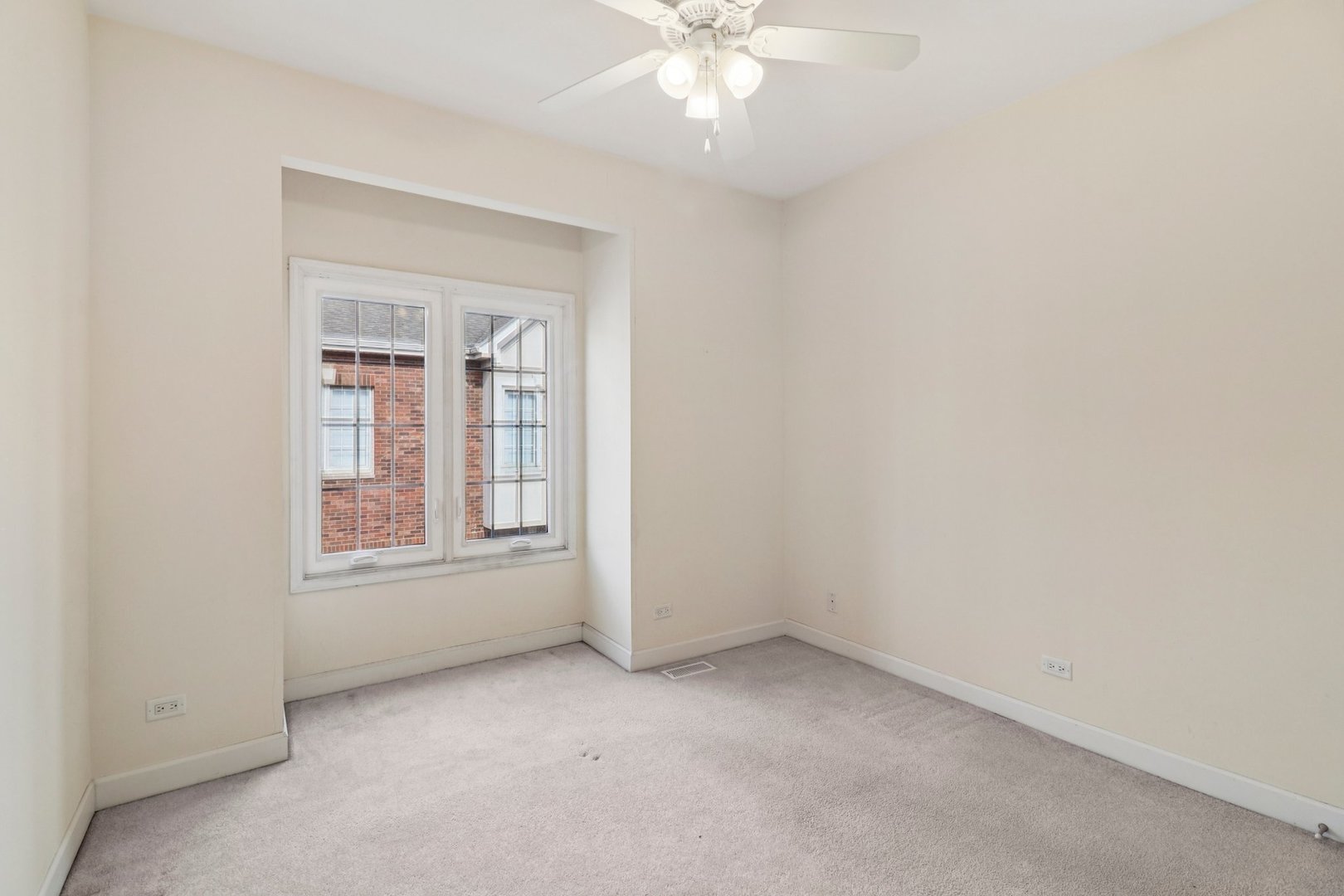 6120 W 65th Street Unit: 5