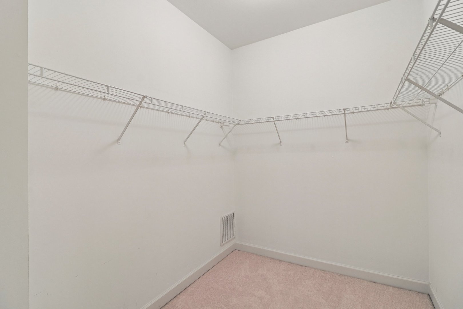 6120 W 65th Street Unit: 5