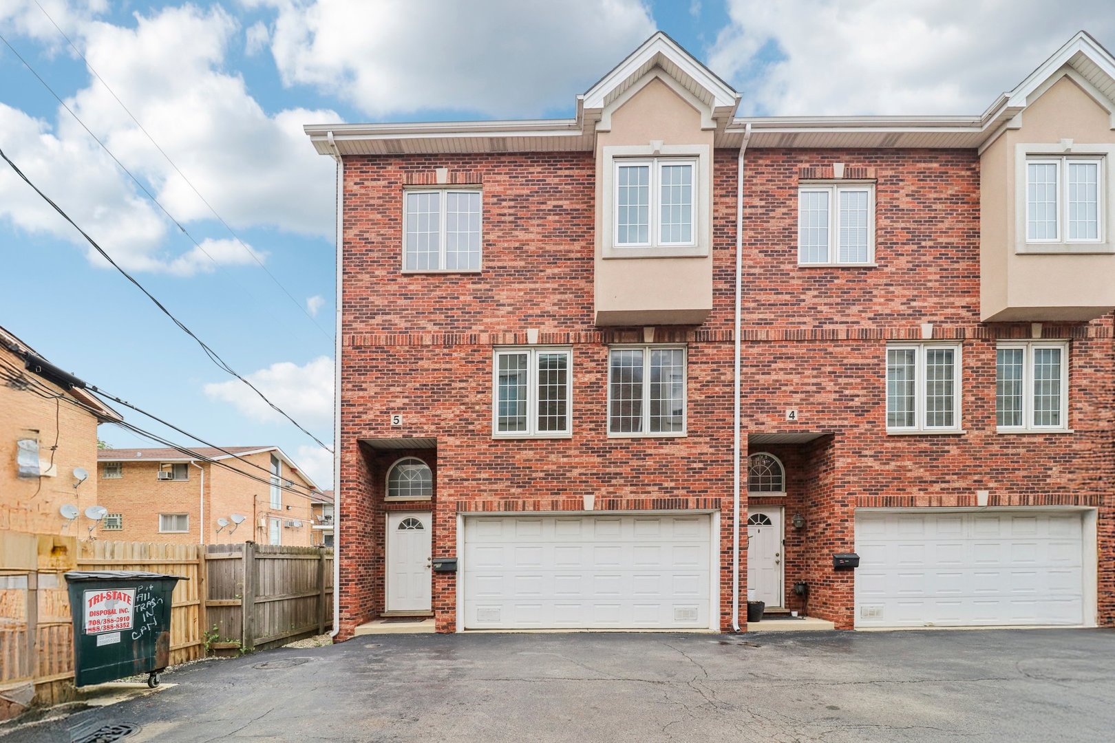 6120 W 65th Street Unit: 5