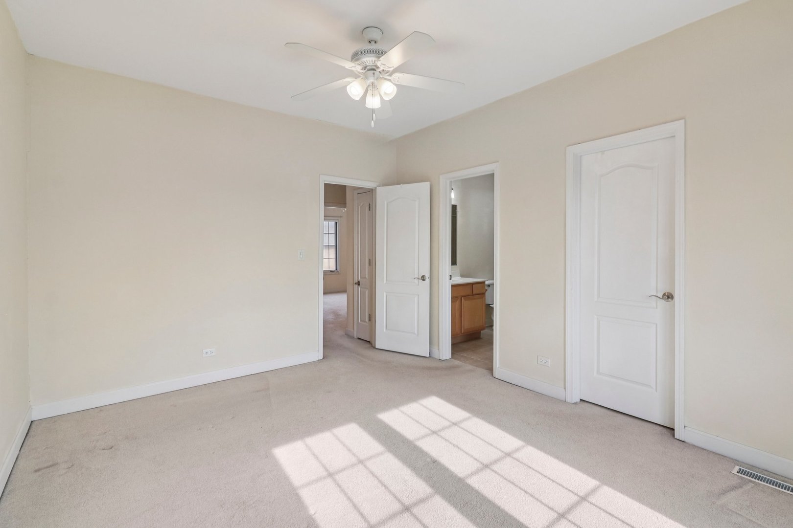 6120 W 65th Street Unit: 5