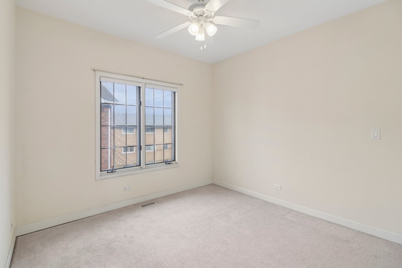 6120 W 65th Street Unit: 5