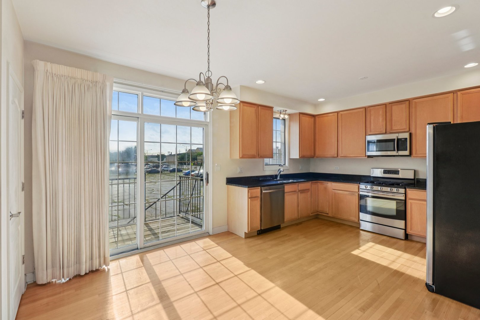 6120 W 65th Street Unit: 5