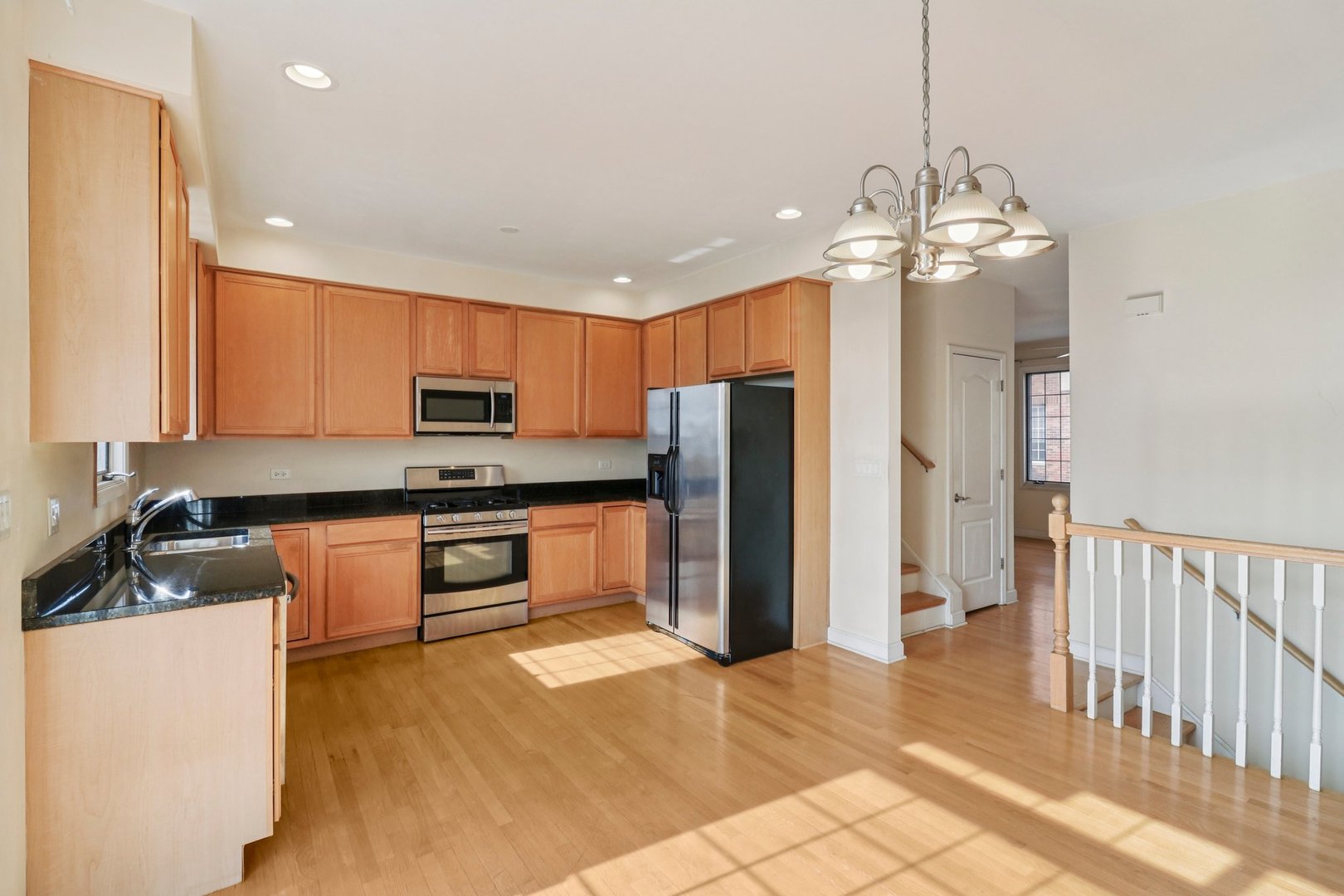6120 W 65th Street Unit: 5