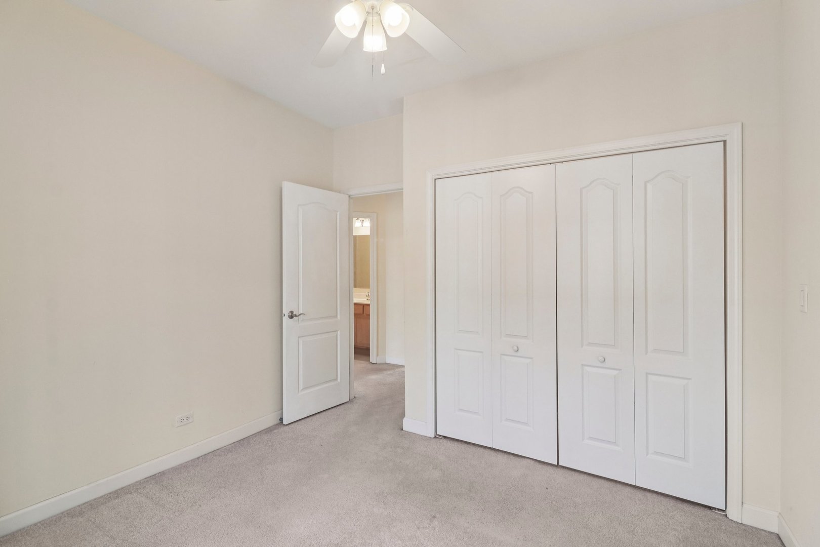 6120 W 65th Street Unit: 5