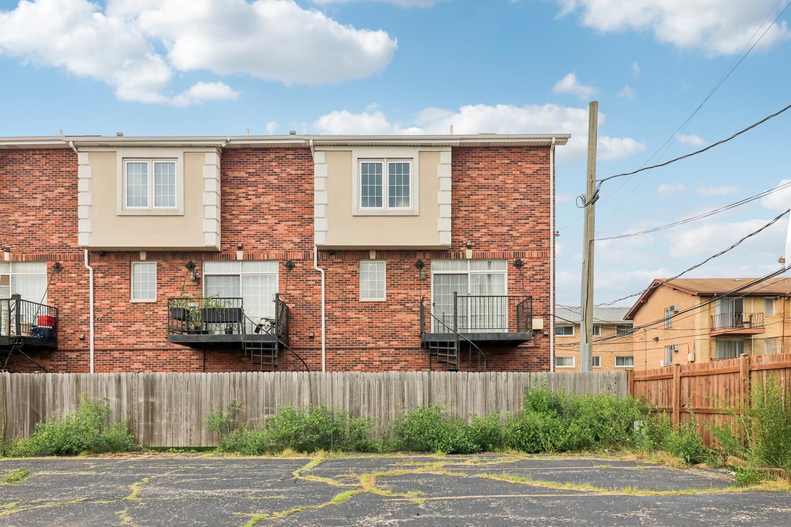 6120 W 65th Street Unit: 5