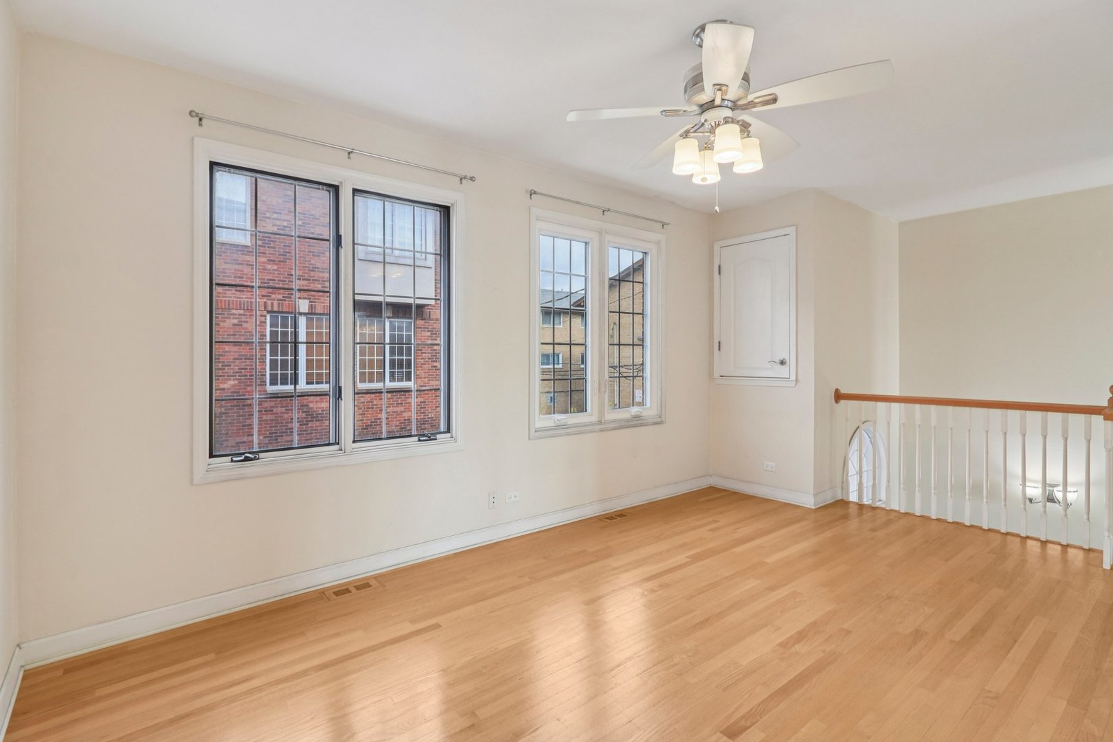 6120 W 65th Street Unit: 5
