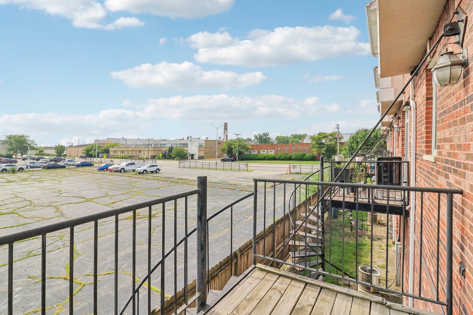 6120 W 65th Street Unit: 5