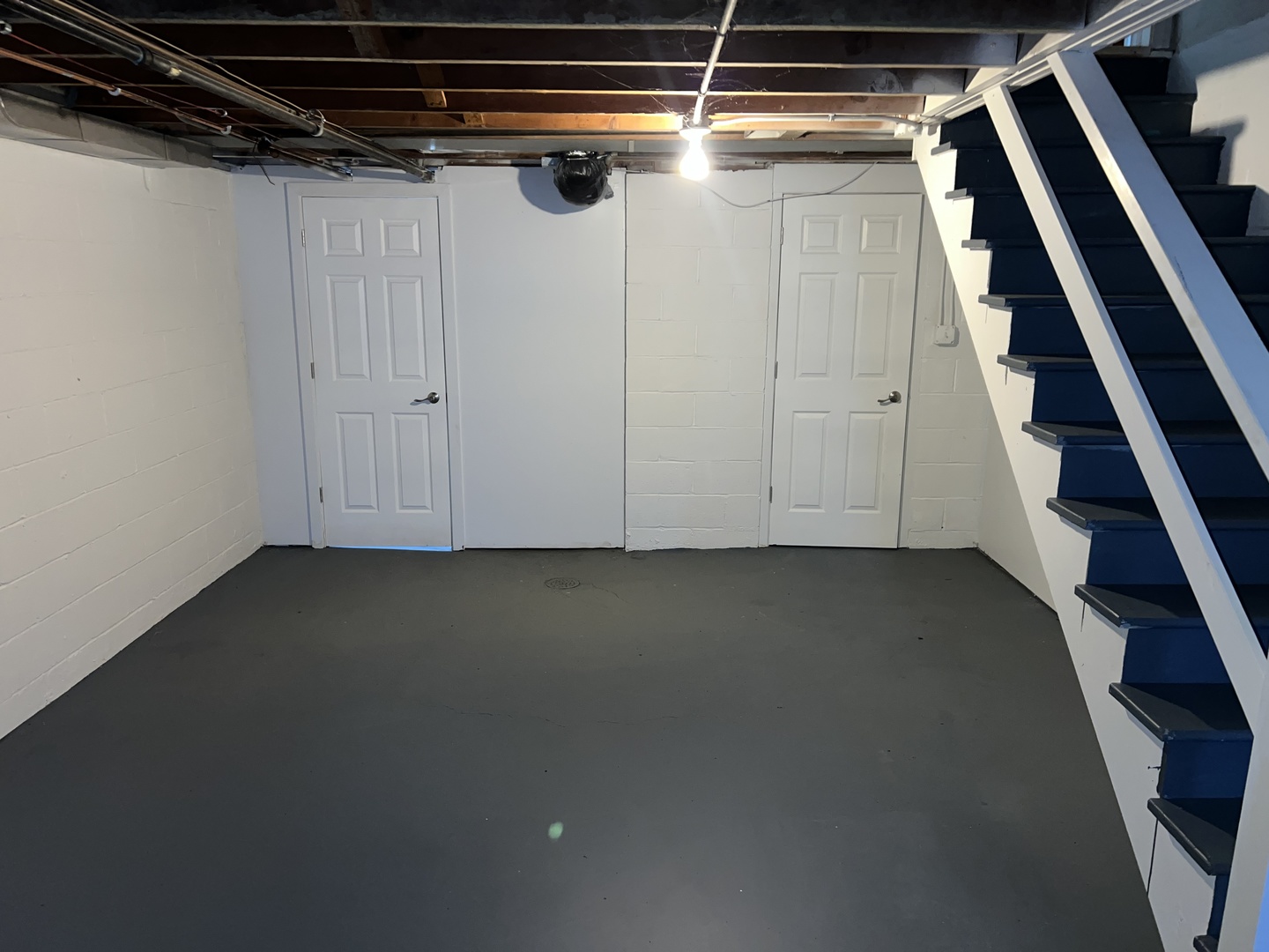 704 E 9th Street