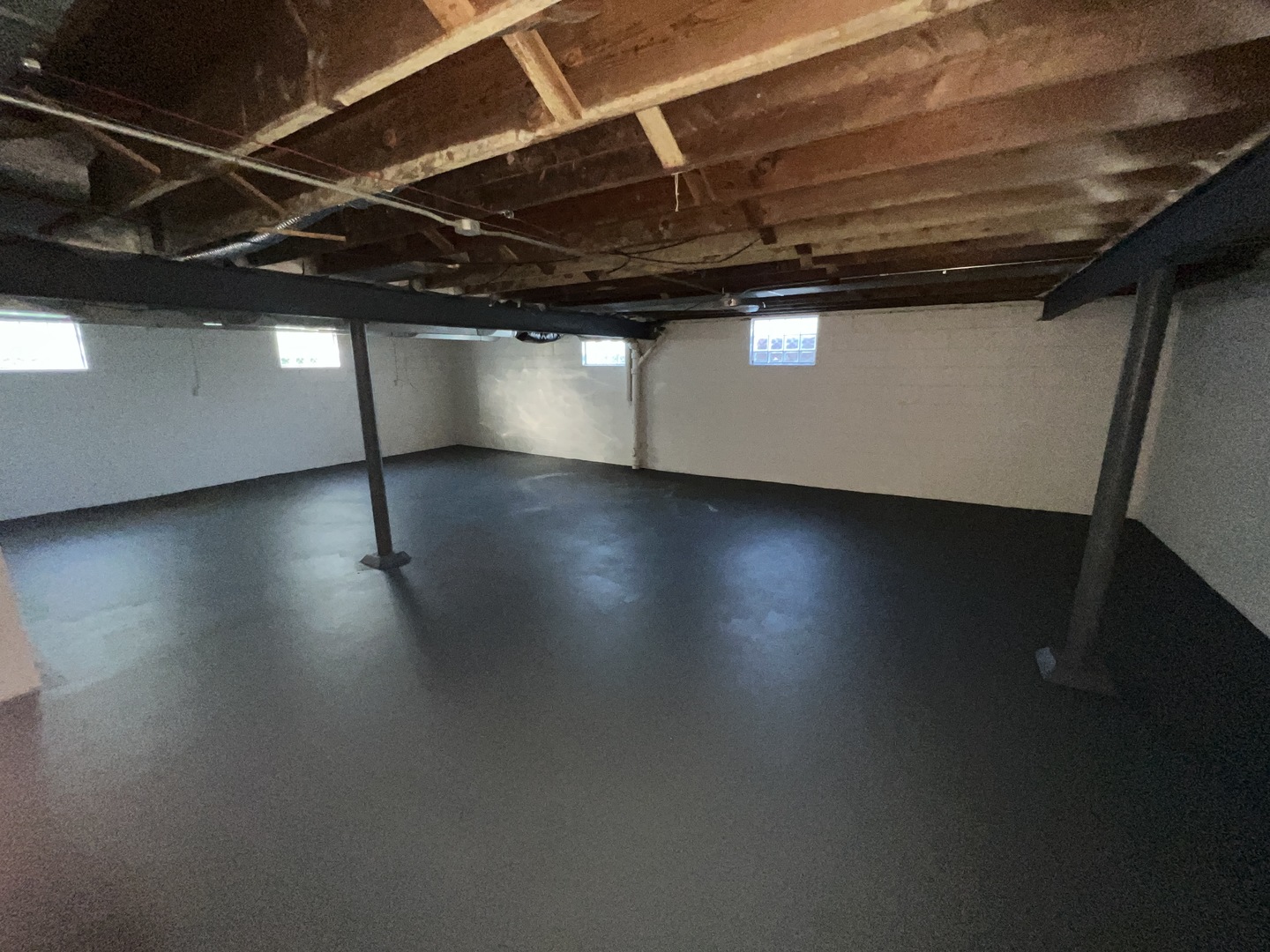704 E 9th Street