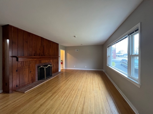 704 E 9th Street