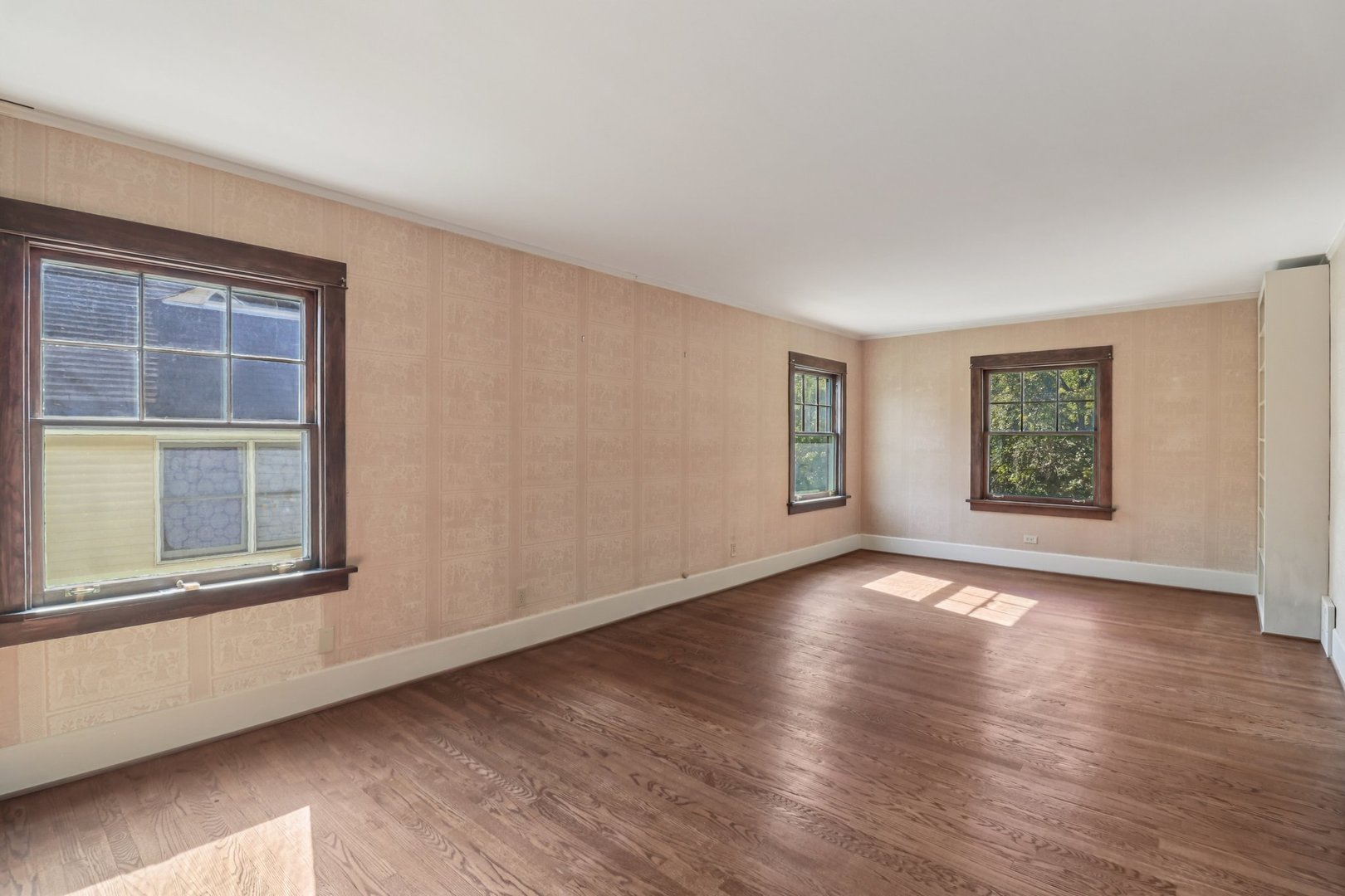115 S Spring Avenue