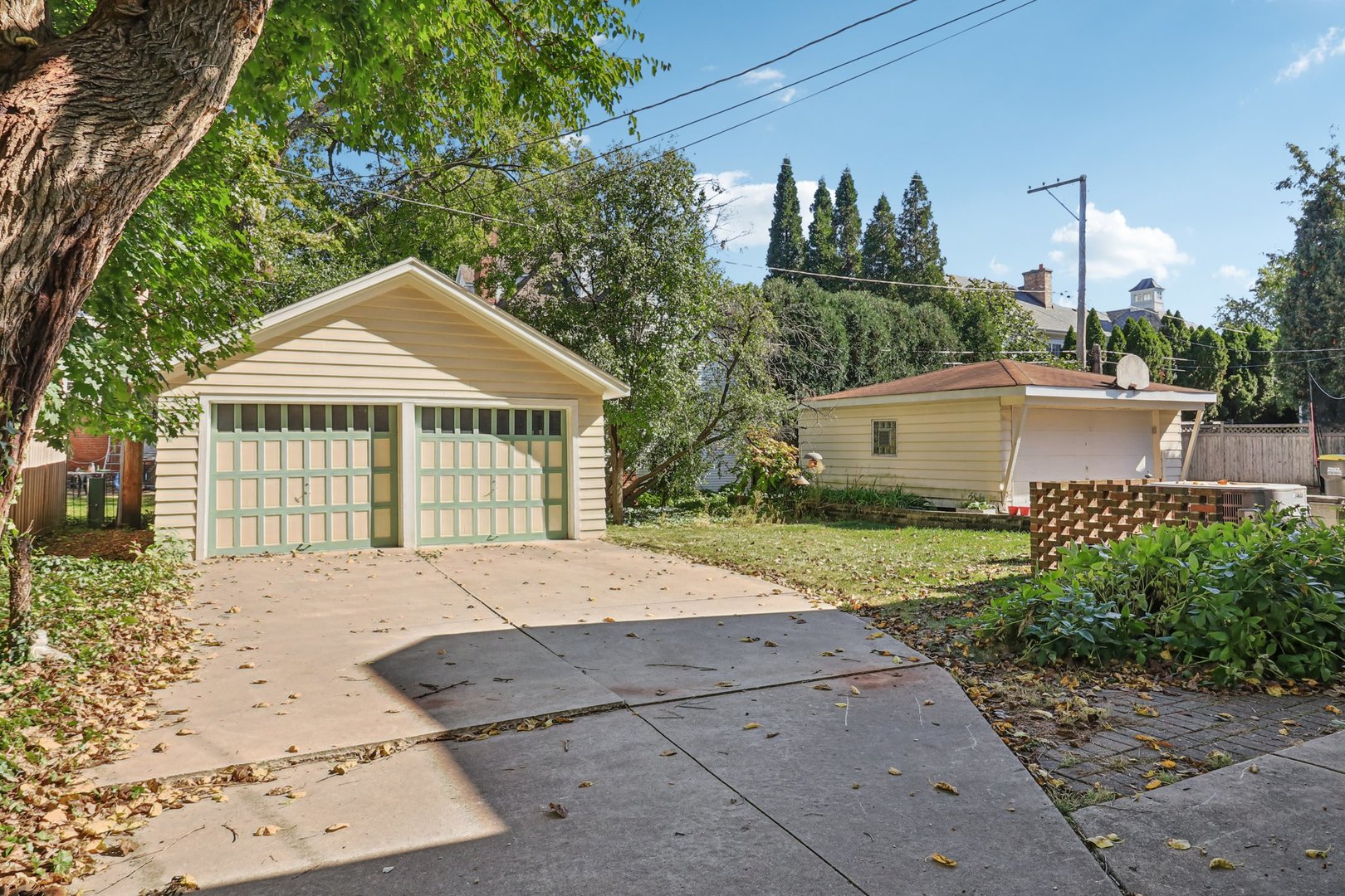 115 S Spring Avenue