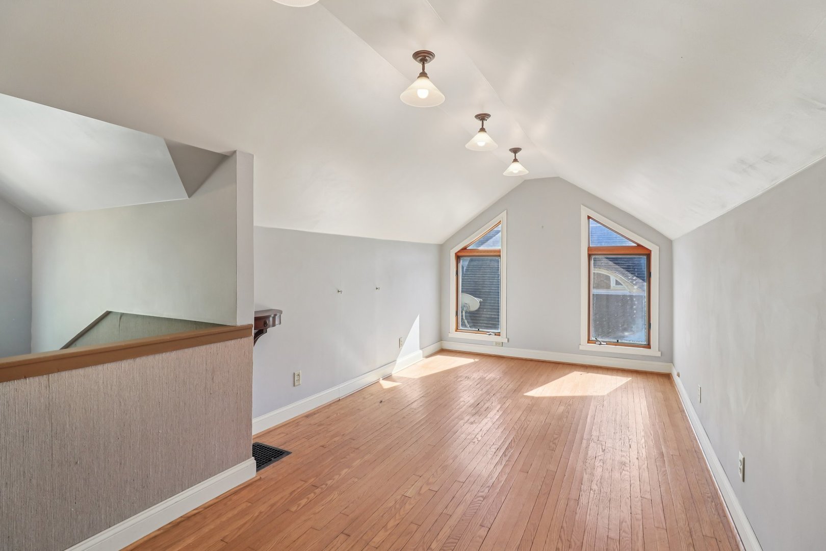 115 S Spring Avenue