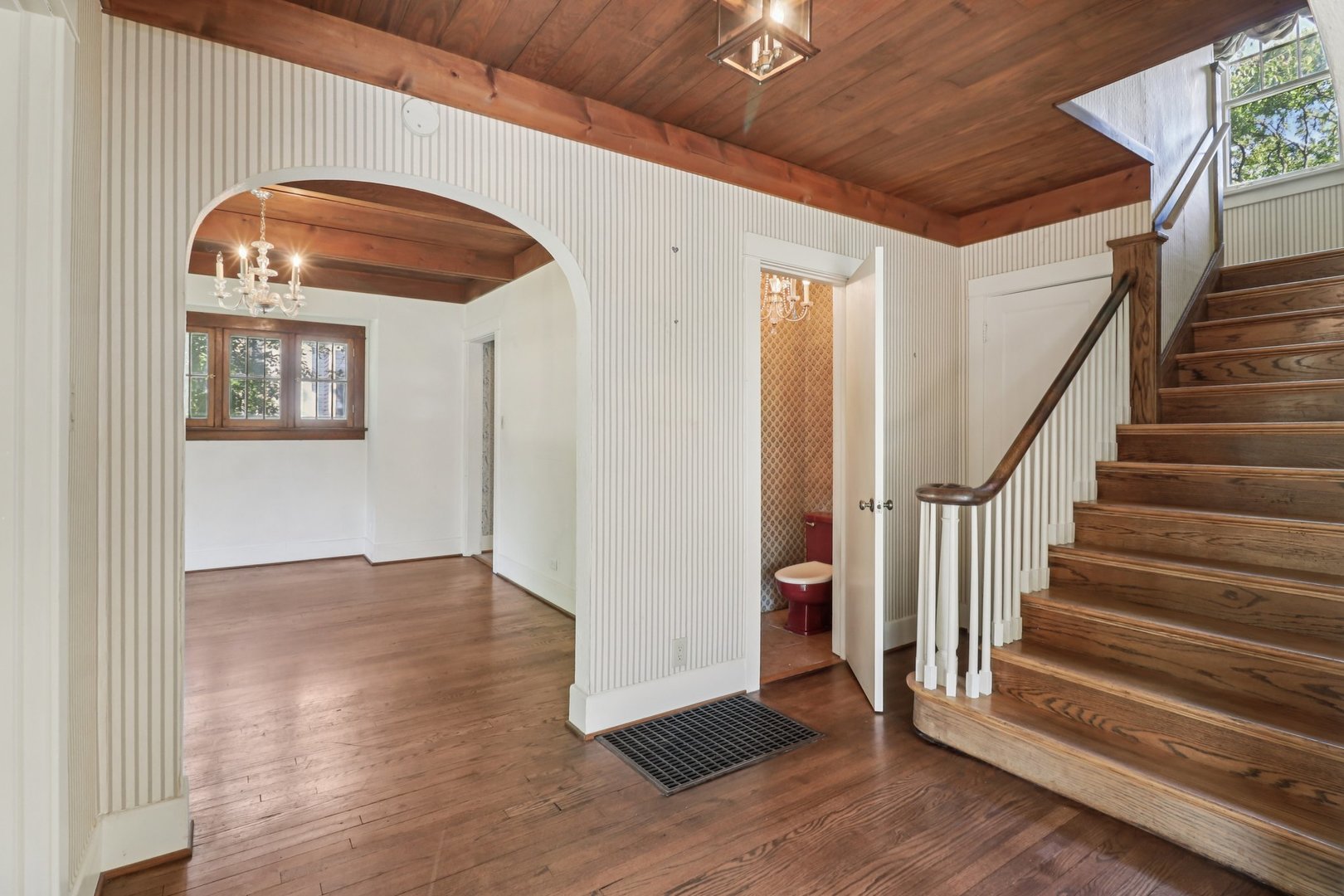 115 S Spring Avenue
