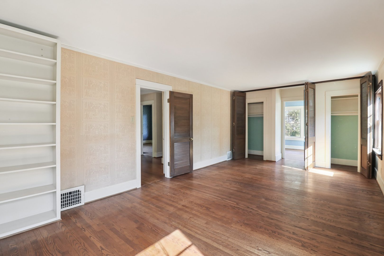 115 S Spring Avenue