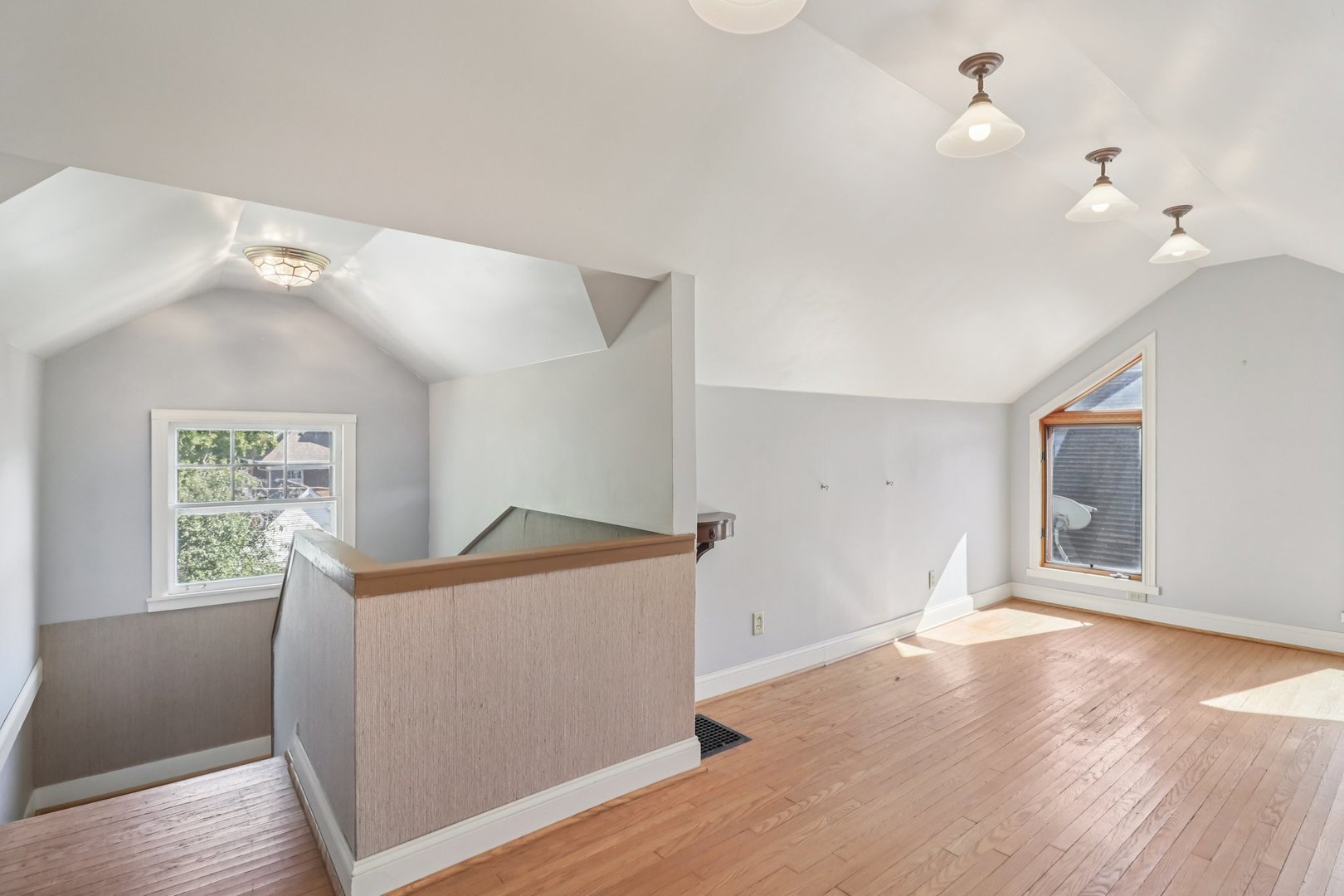 115 S Spring Avenue