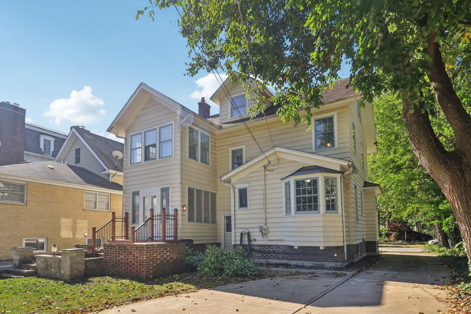 115 S Spring Avenue