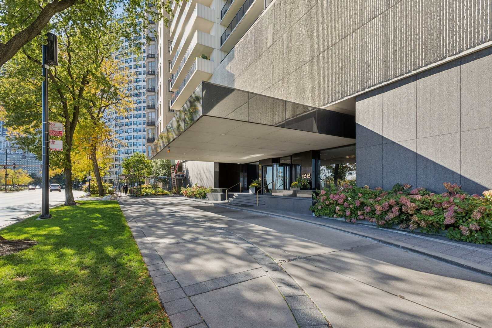 1212 N Lake Shore Drive Unit: 10CS