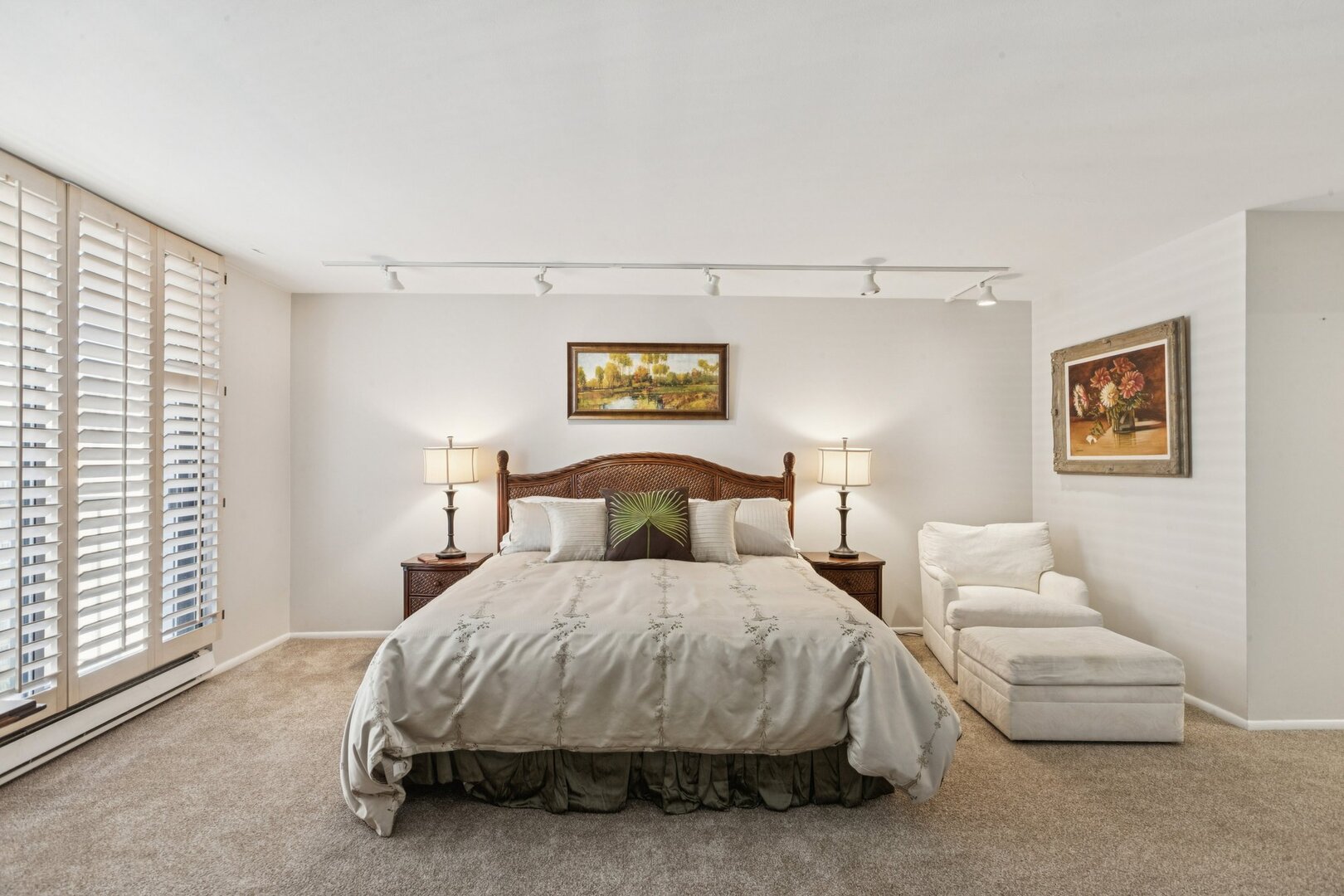 1212 N Lake Shore Drive Unit: 10CS