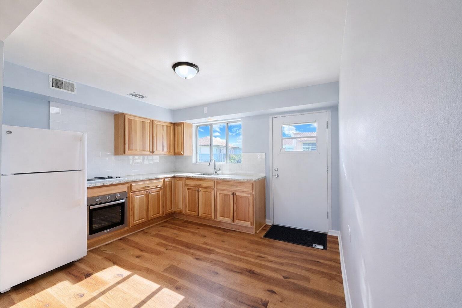 10 Garden Drive Unit: 8