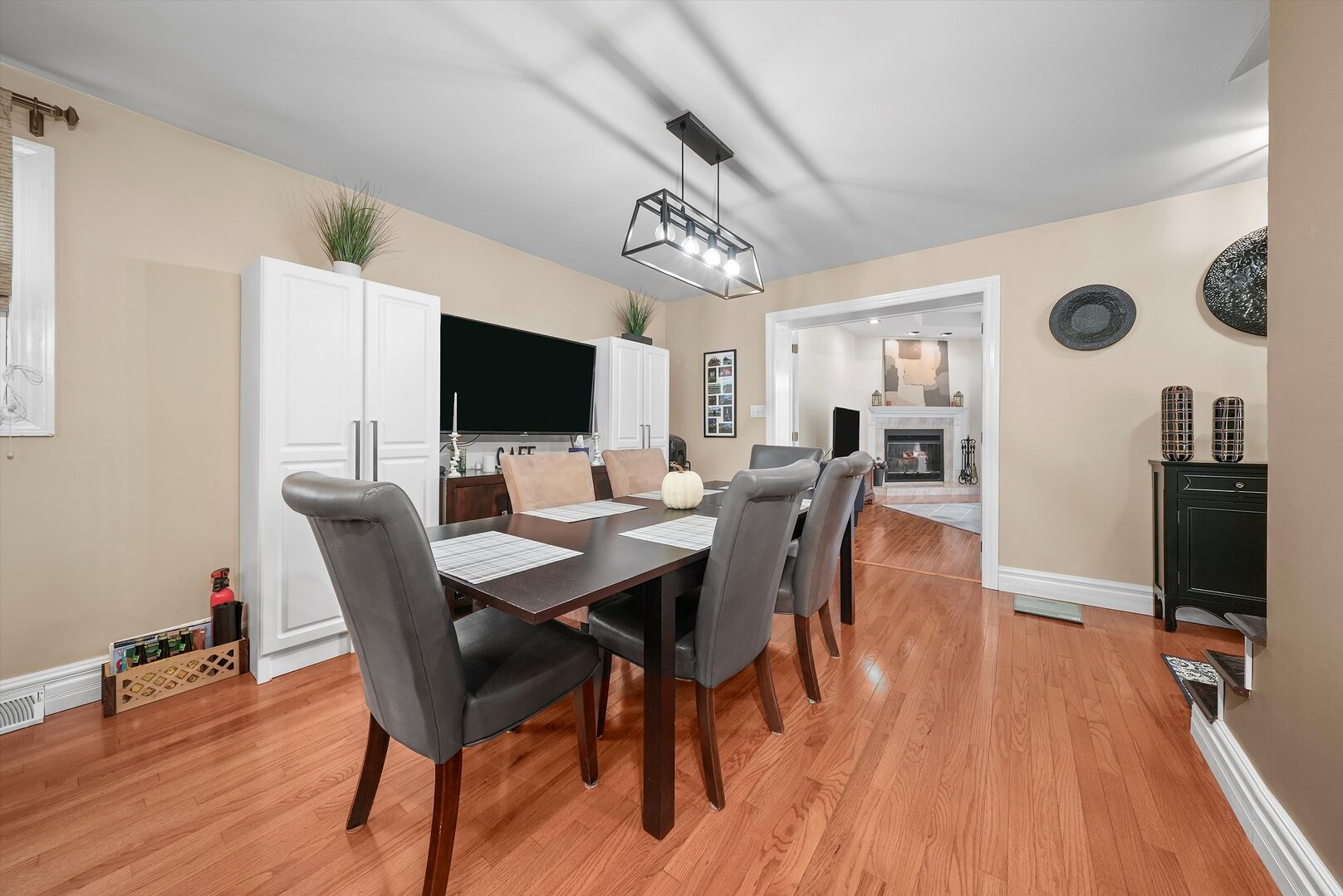 4407 Howard Avenue Unit: 2