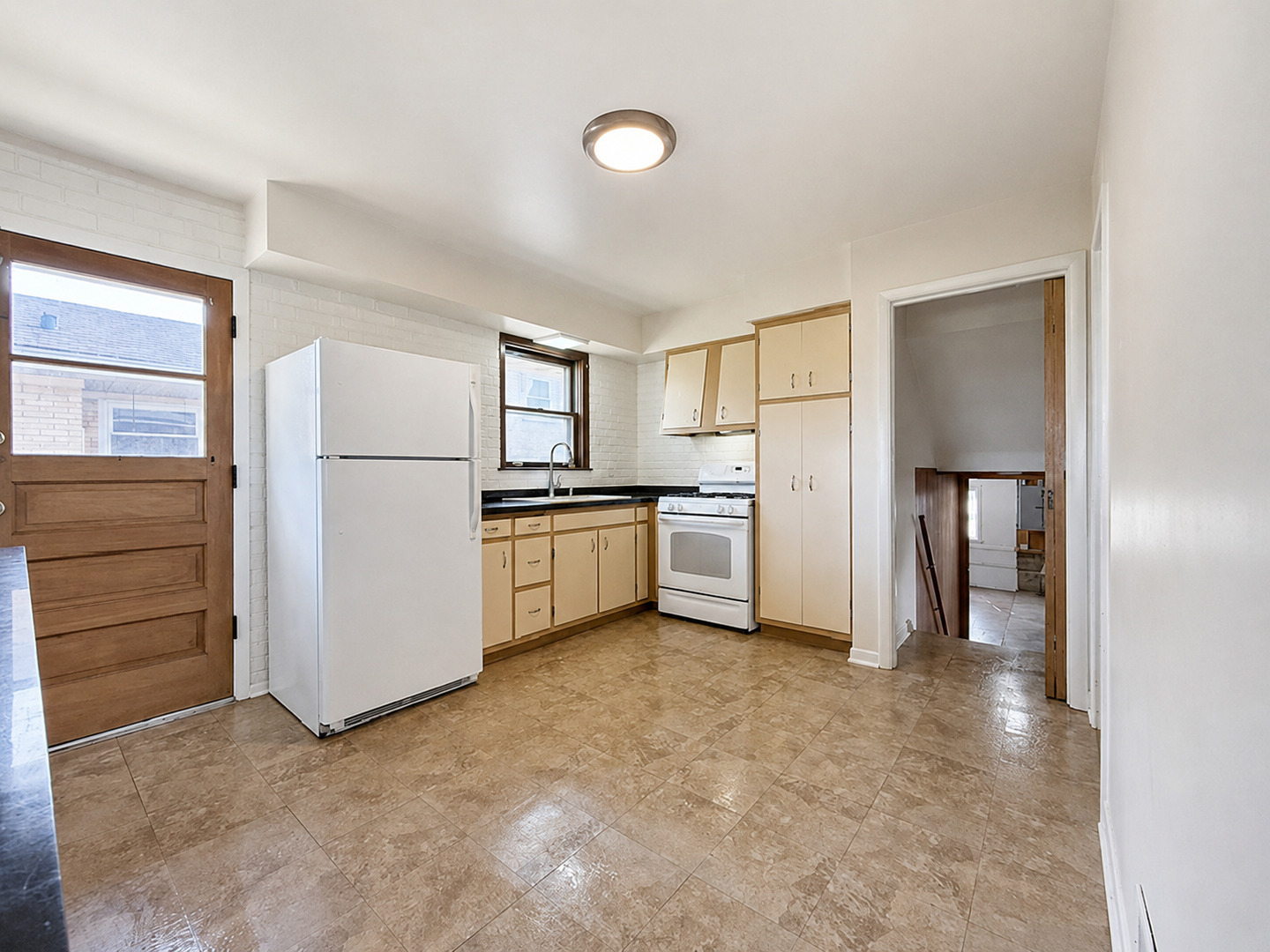 1638 Forest Road