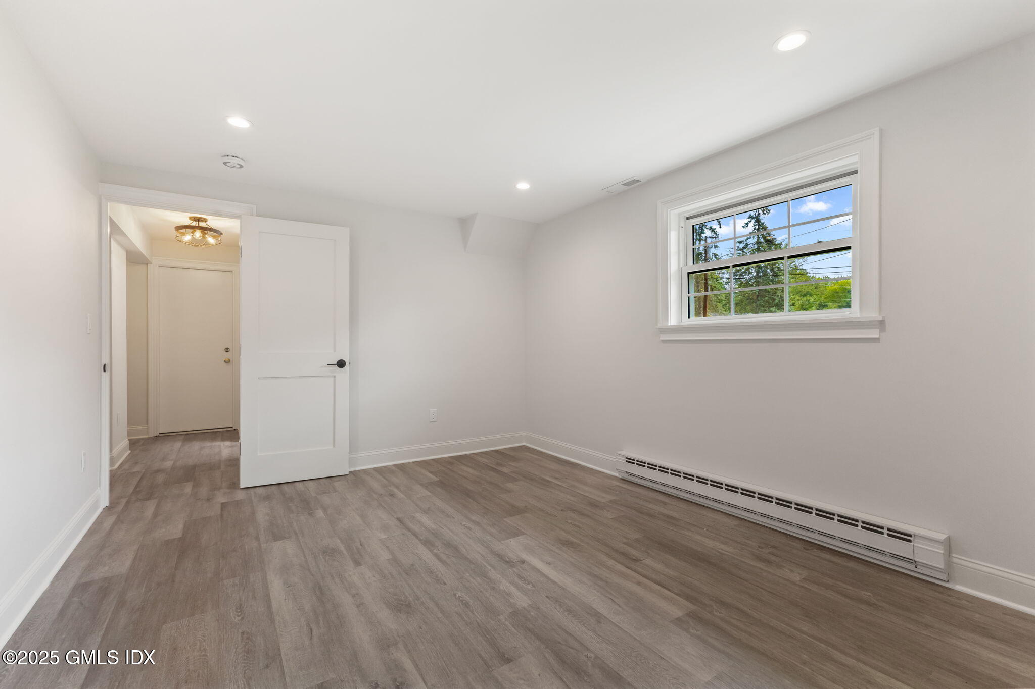 64 AMHERST Place