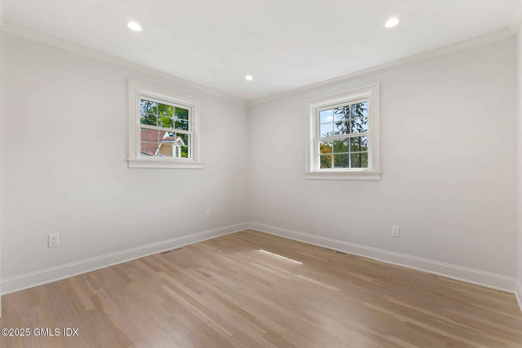 64 AMHERST Place