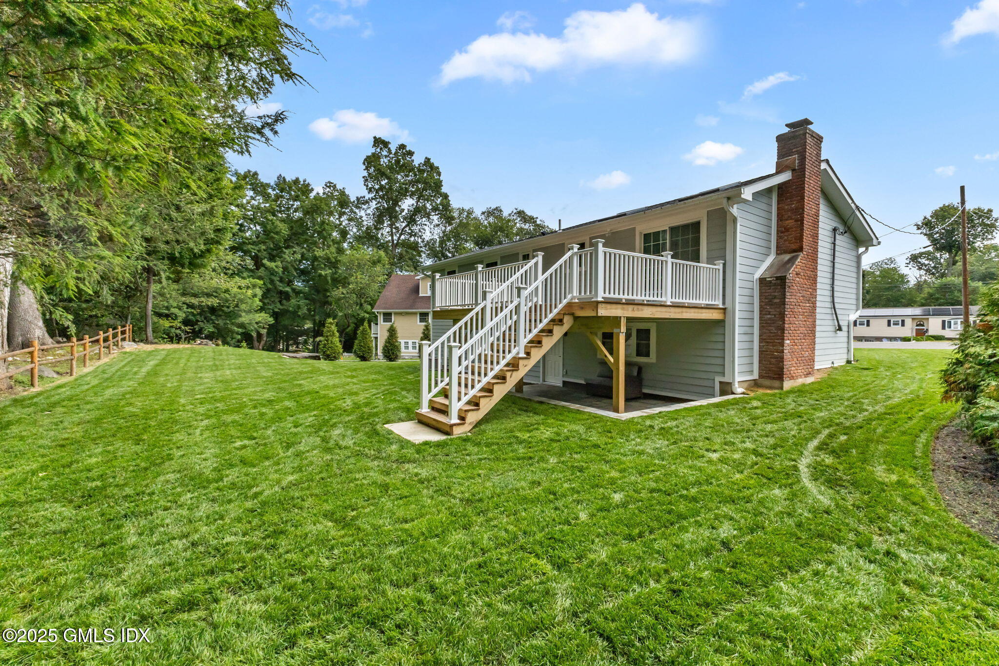 64 AMHERST Place