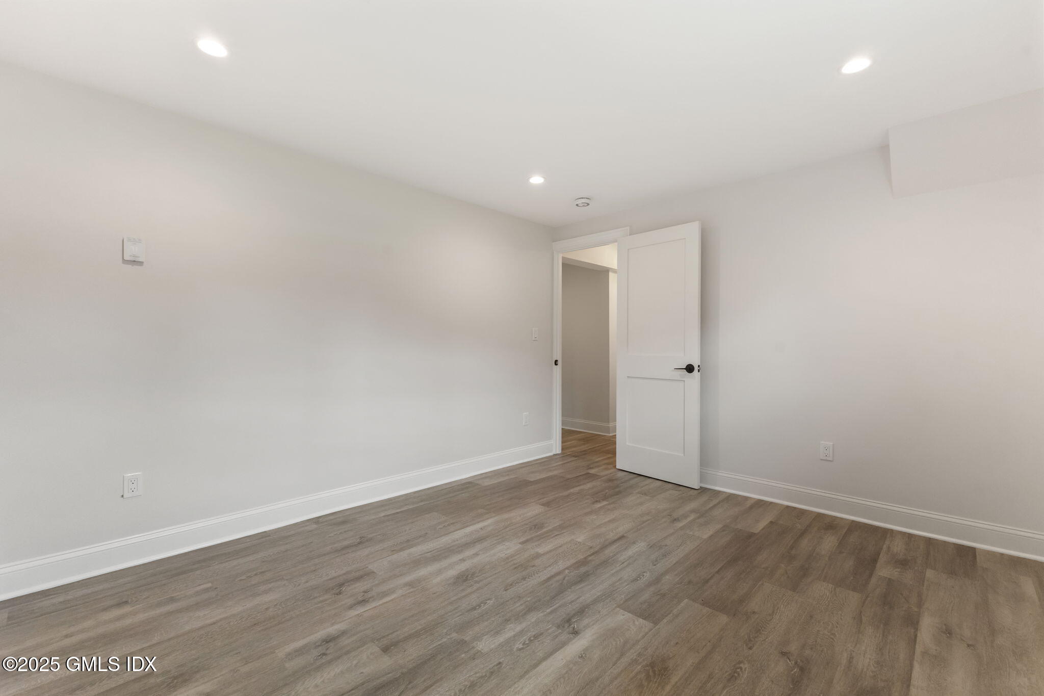 64 AMHERST Place