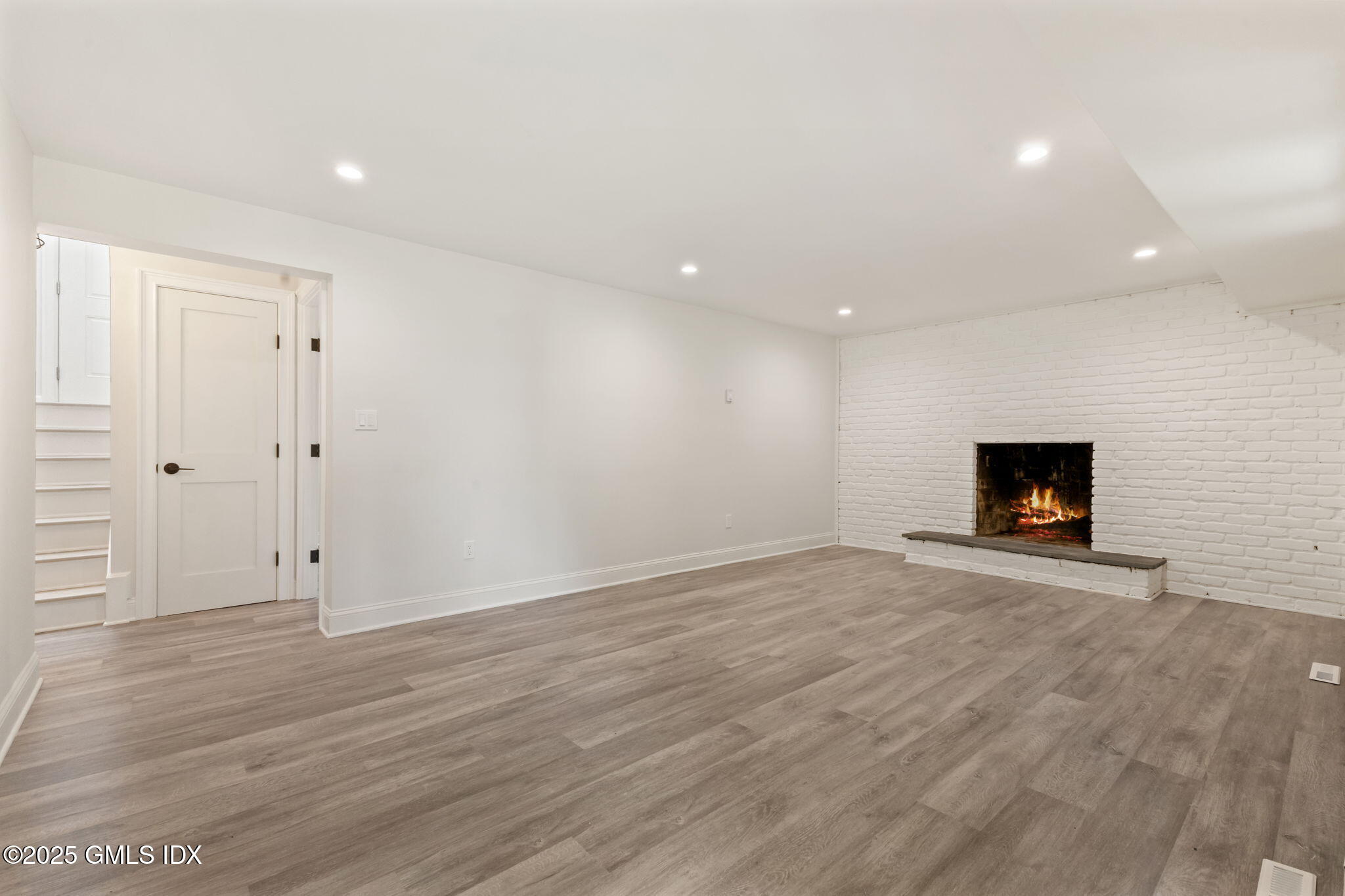 64 AMHERST Place