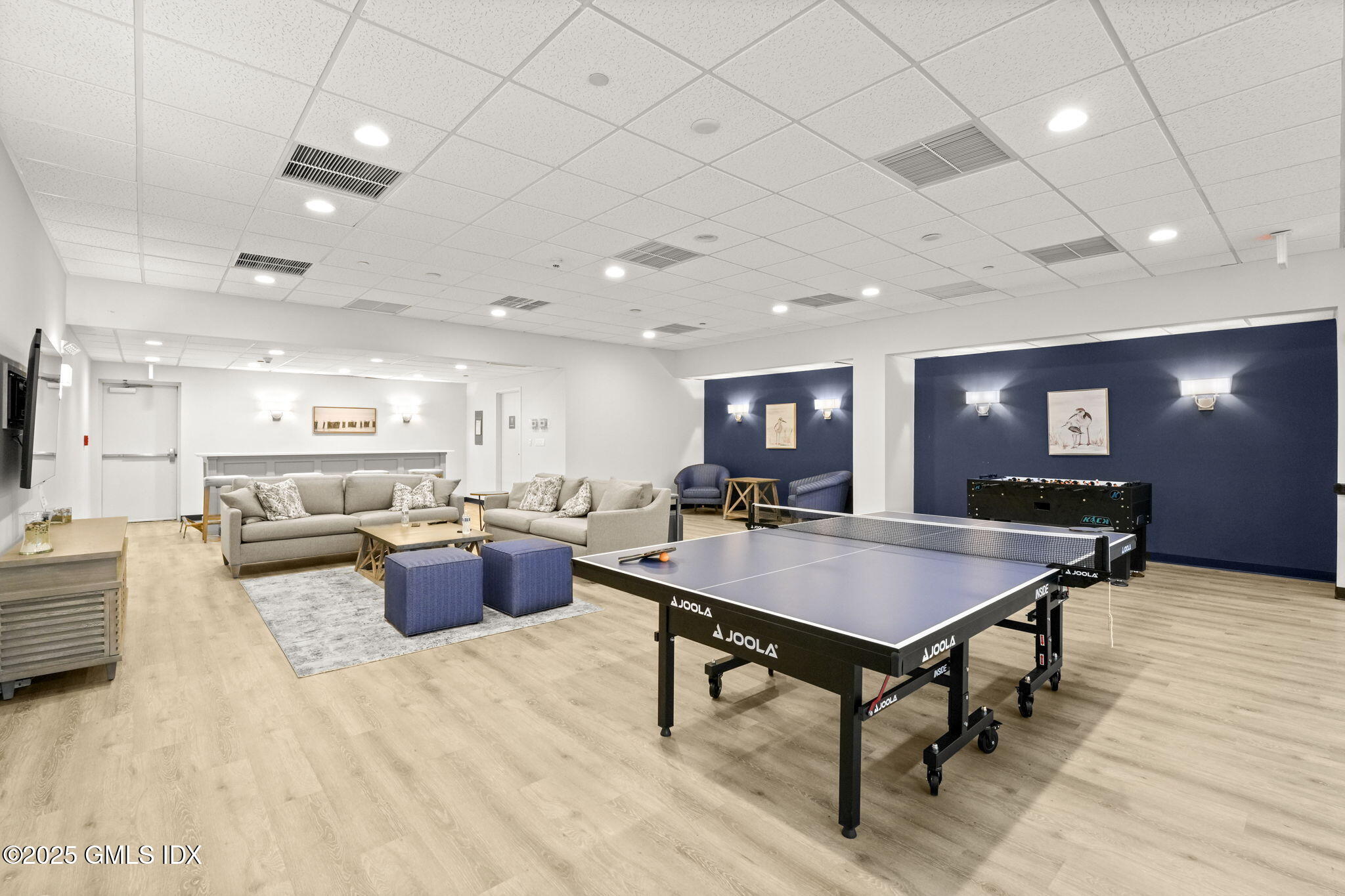 51 Forest Avenue, 88