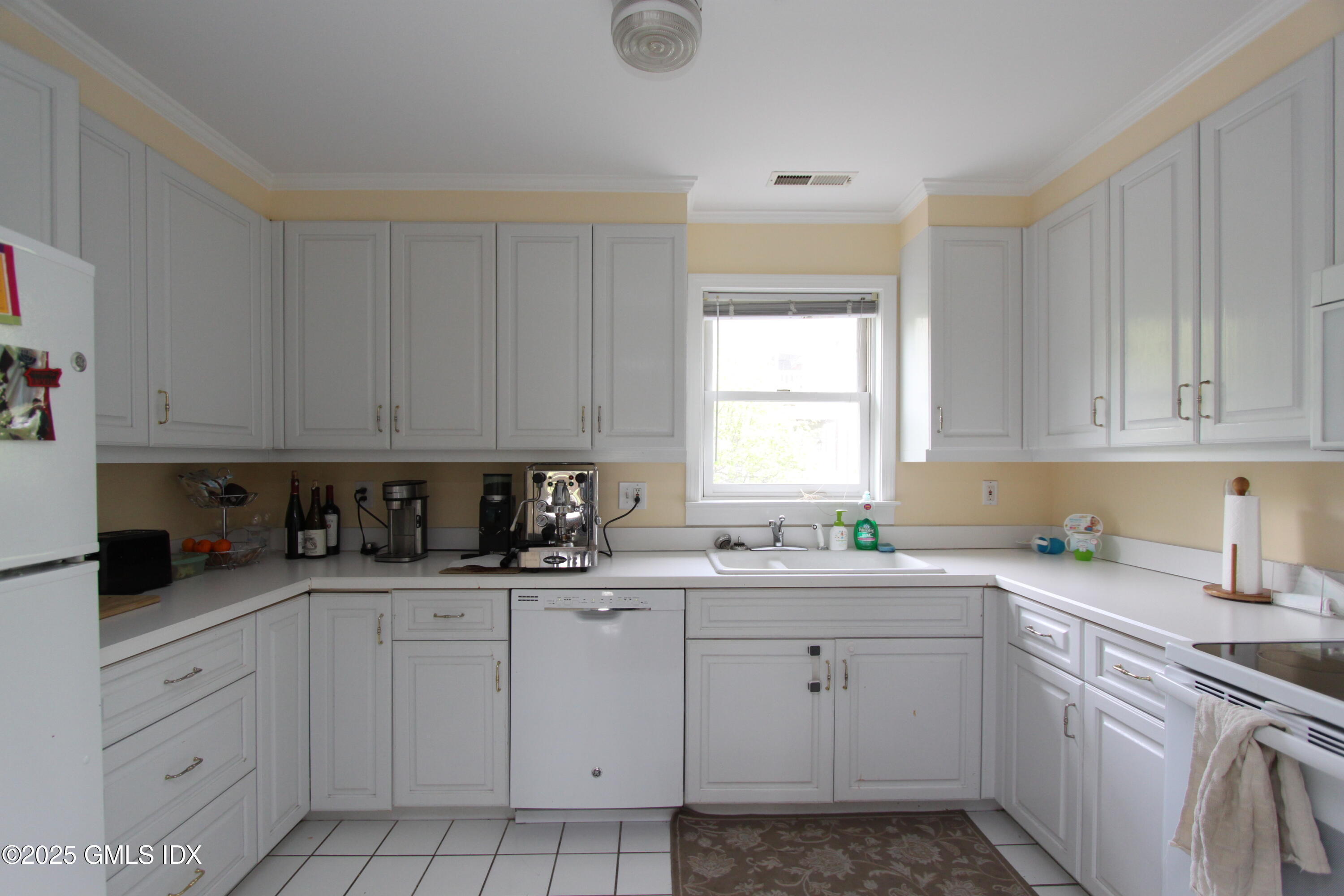 51 Forest Avenue, 88