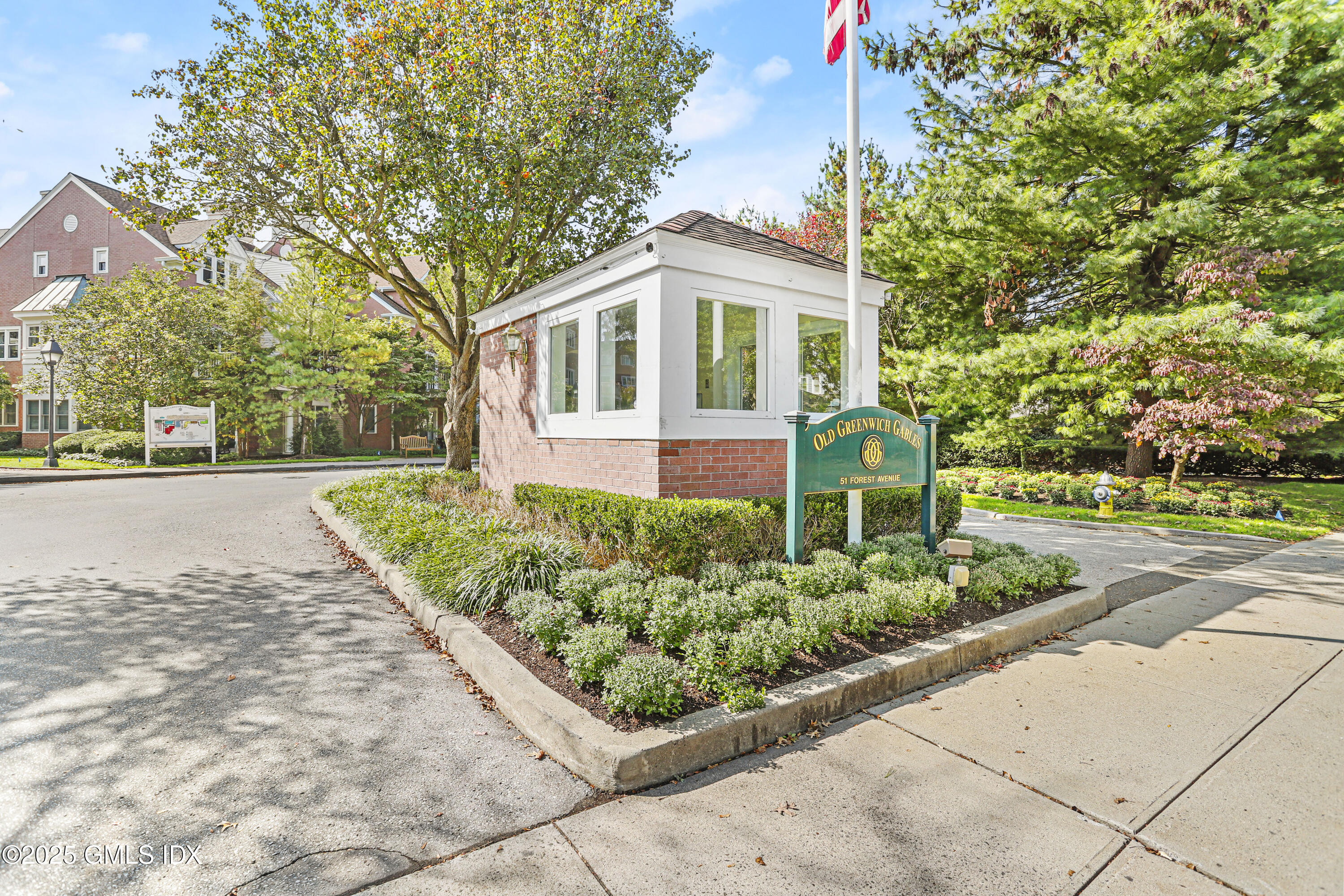 51 Forest Avenue, 88