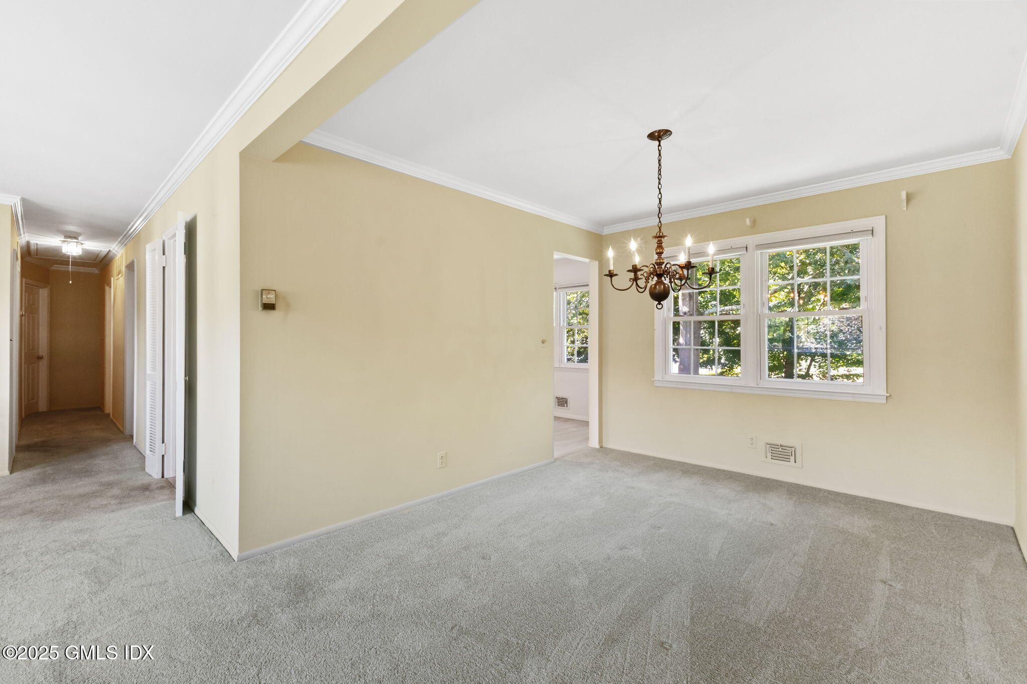 24 Guilford Lane