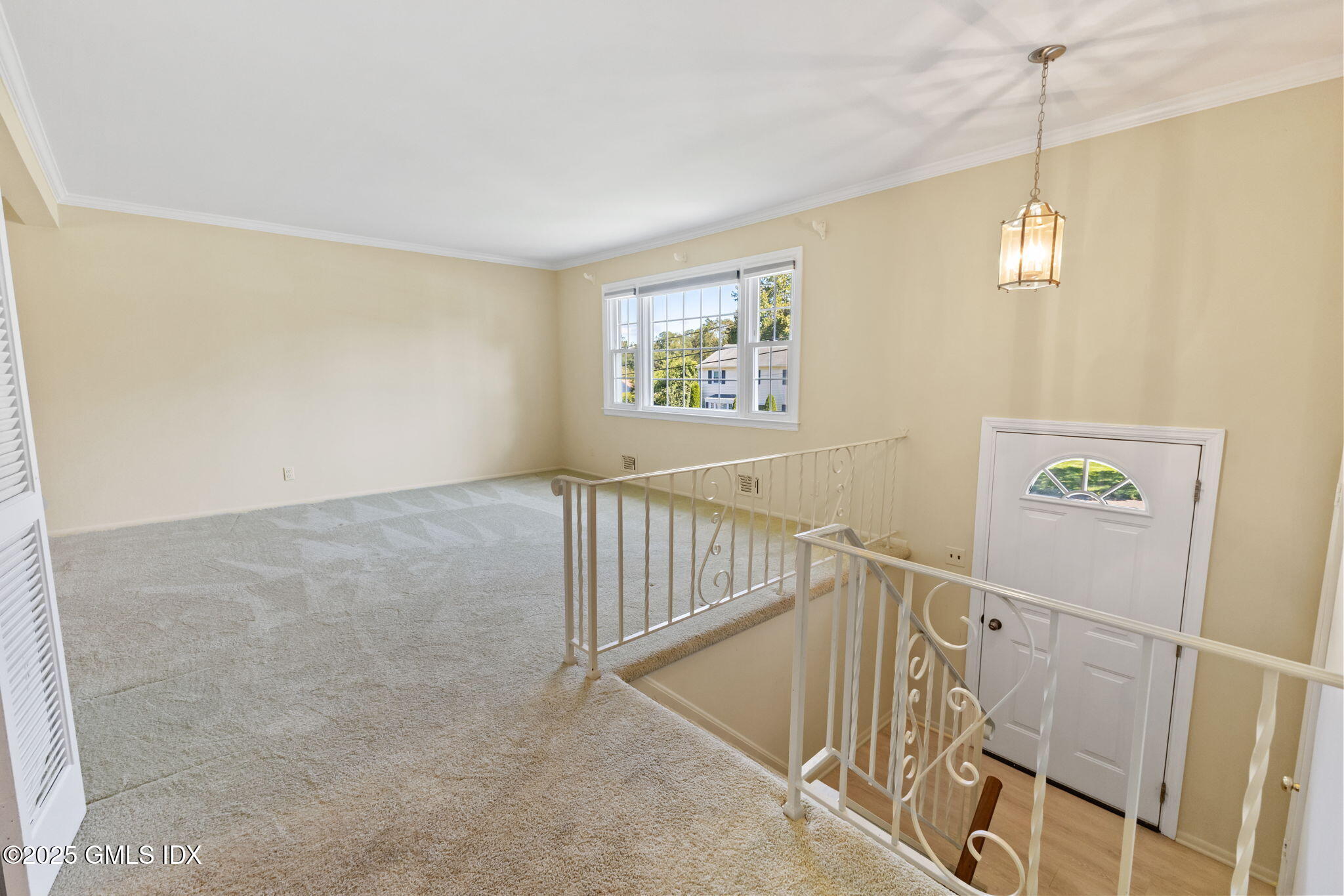 24 Guilford Lane