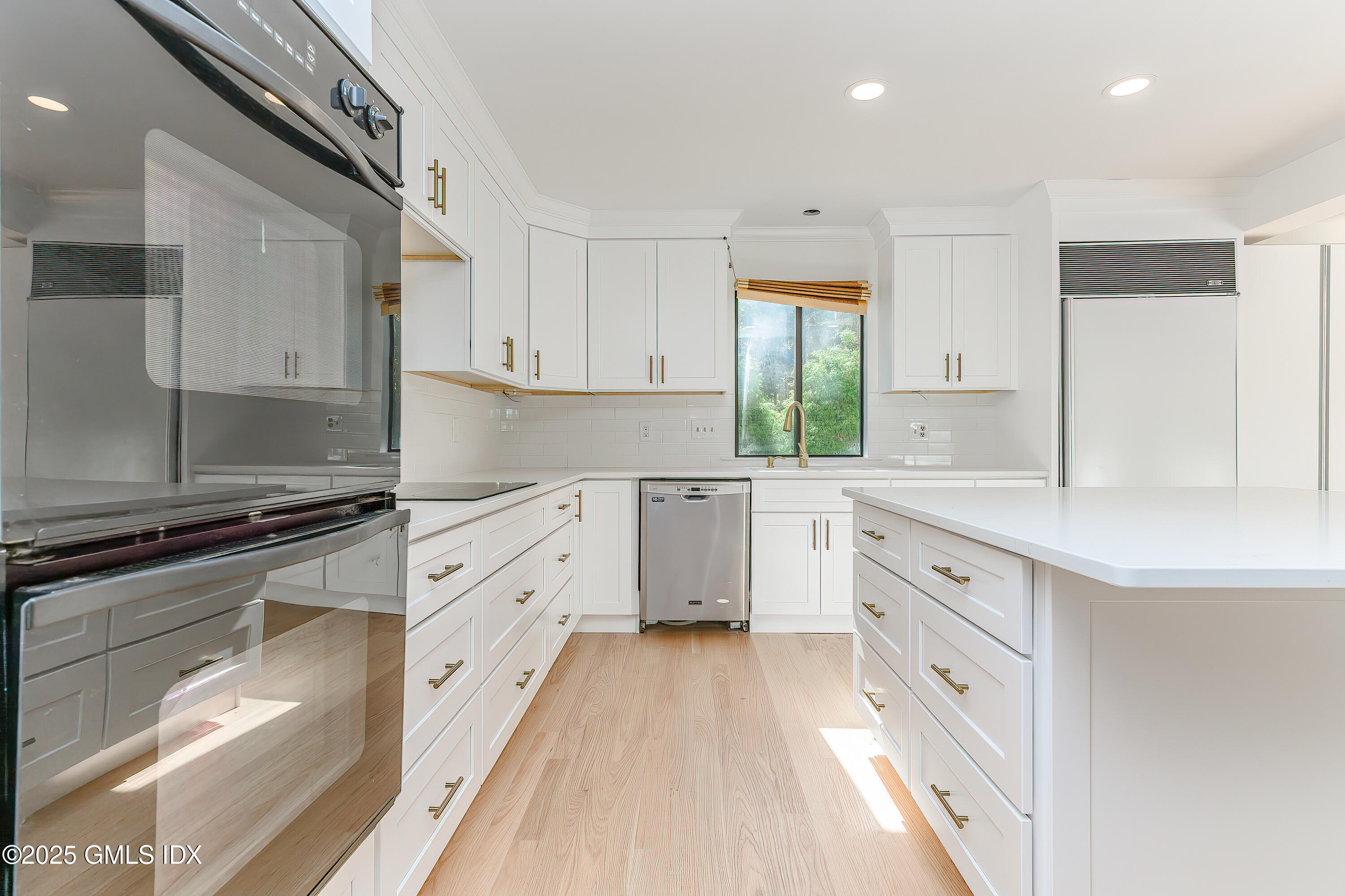 180 Riverbank Road, Stamford