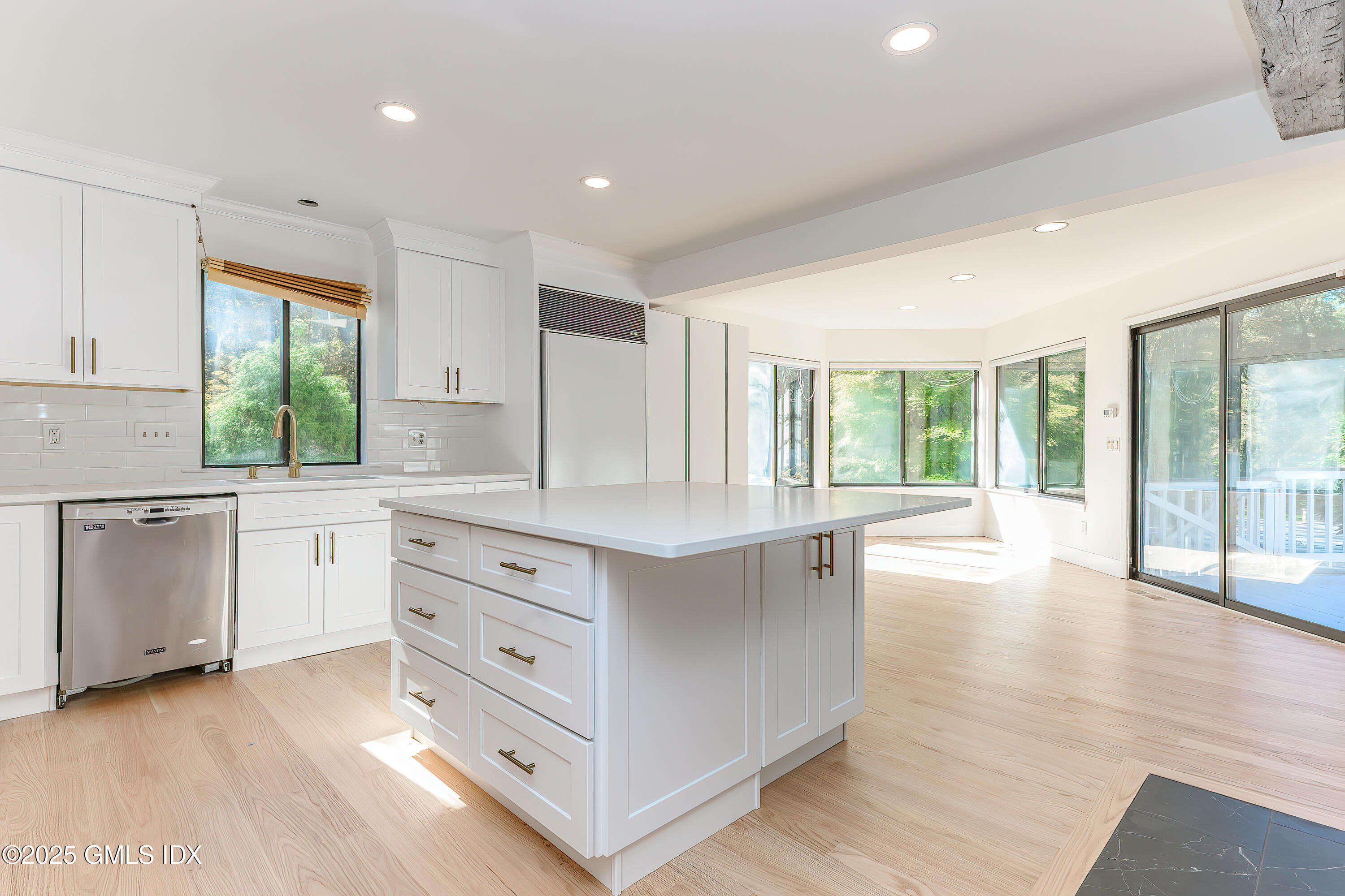 180 Riverbank Road, Stamford