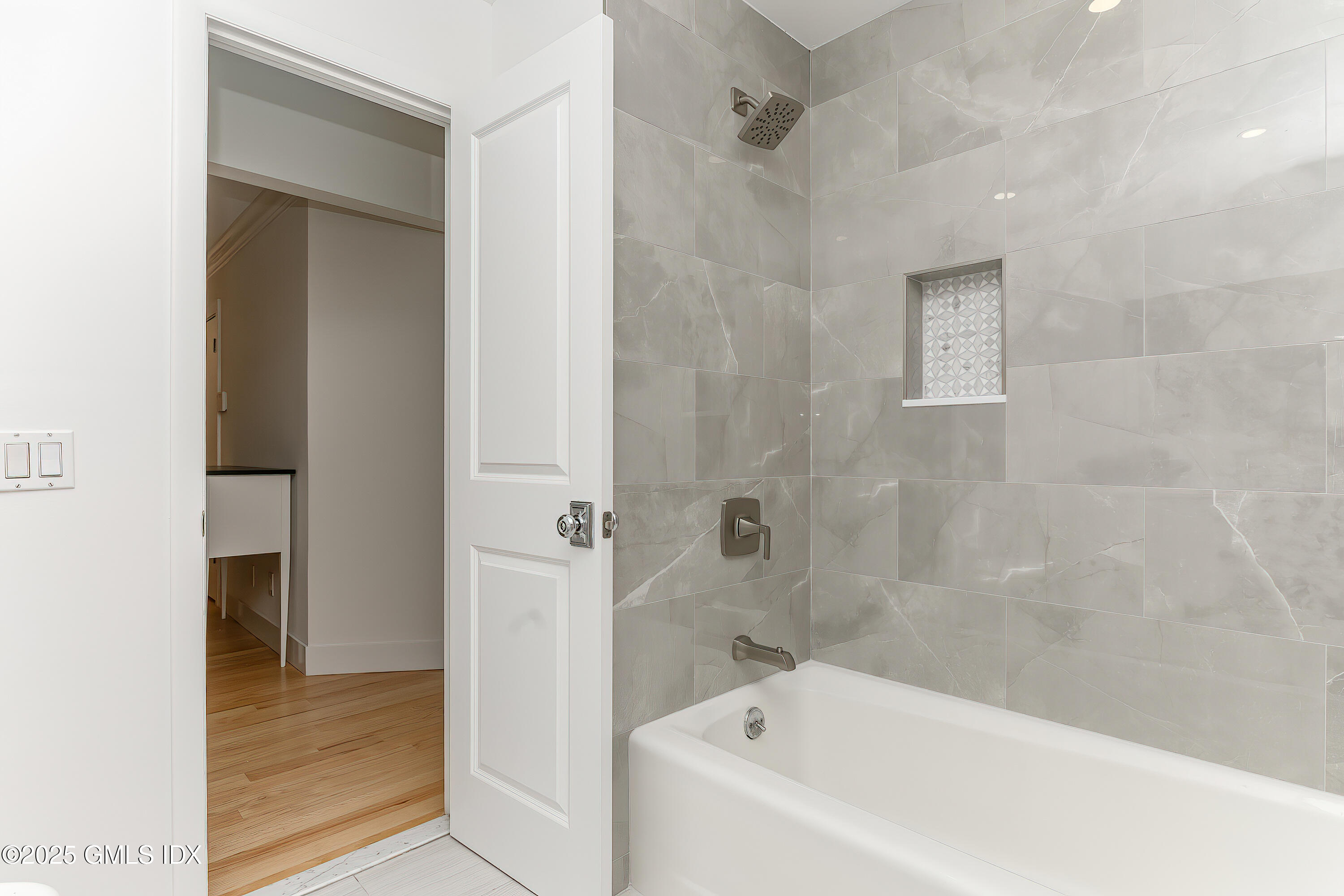 180 Riverbank Road, Stamford