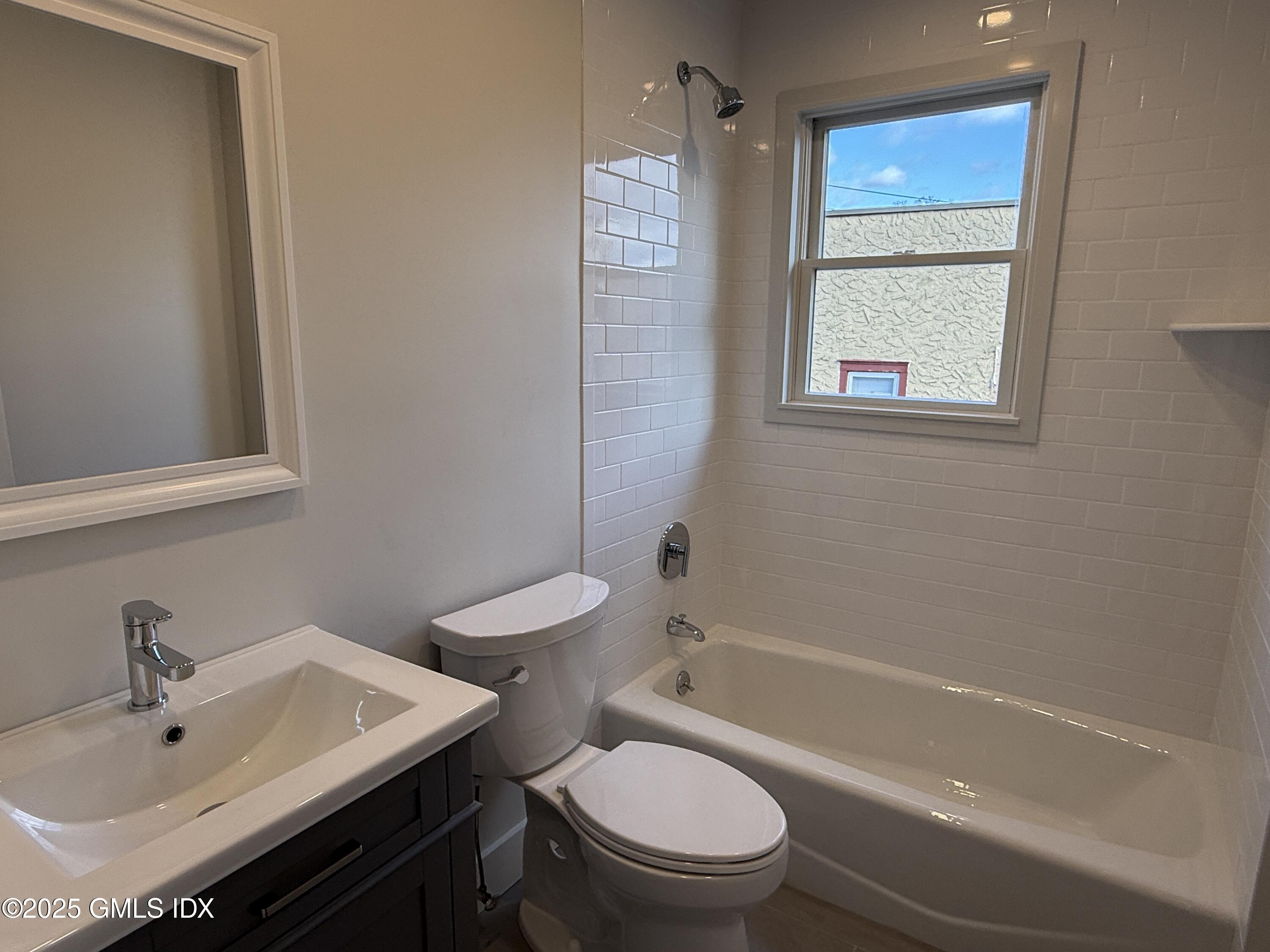 74 Hamilton Avenue 2