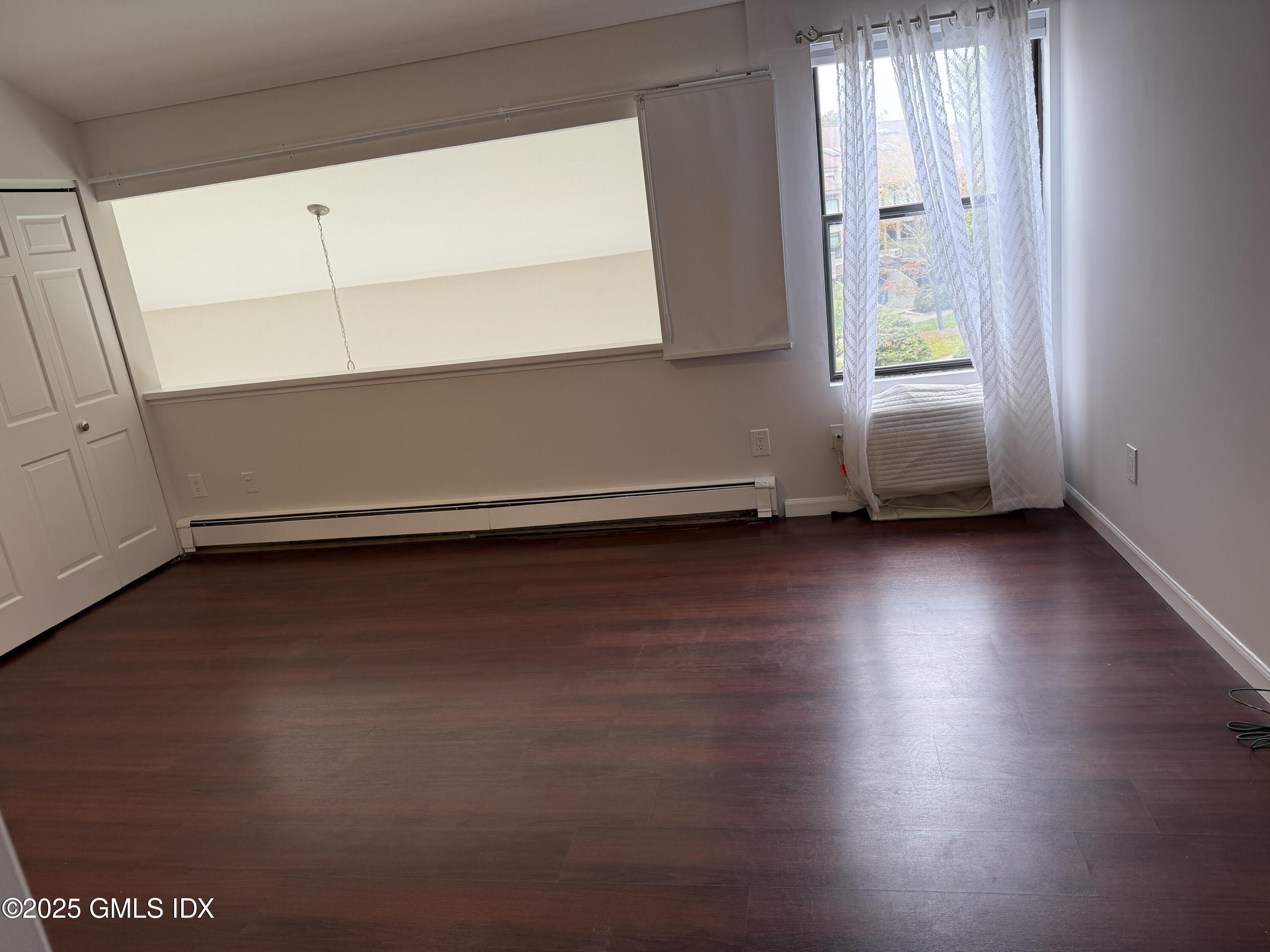 1465 E Putnam Avenue 326