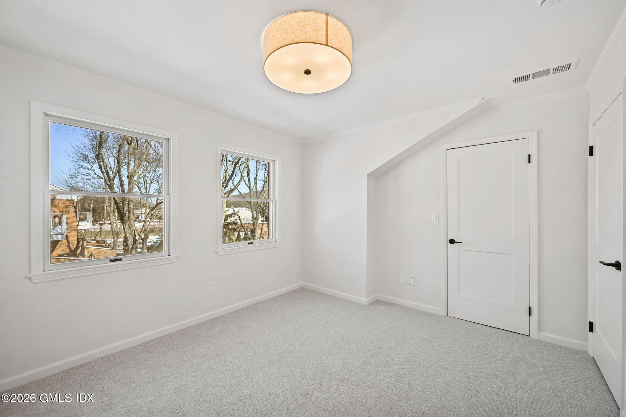 115 River Road 7