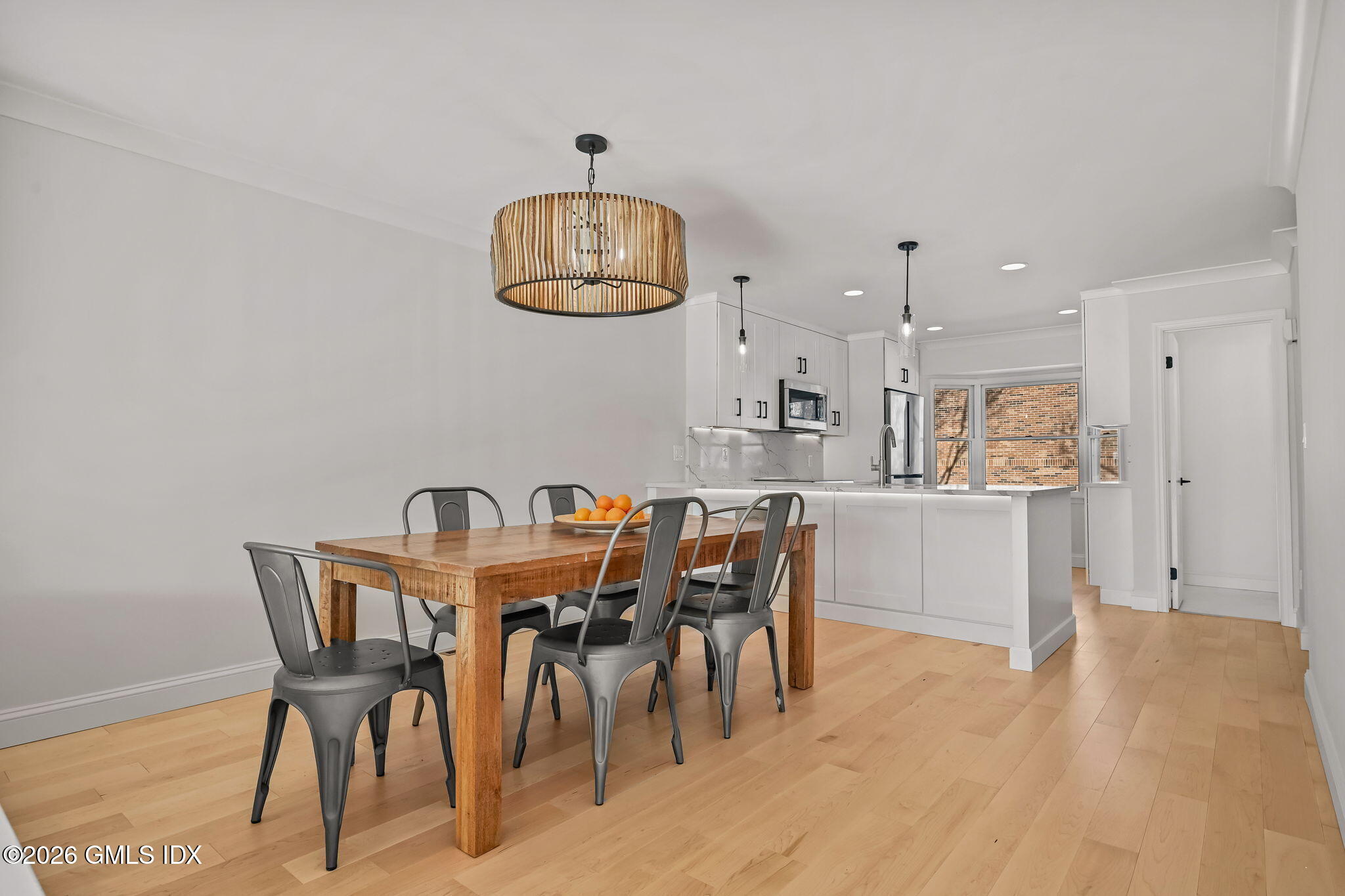 115 River Road 7