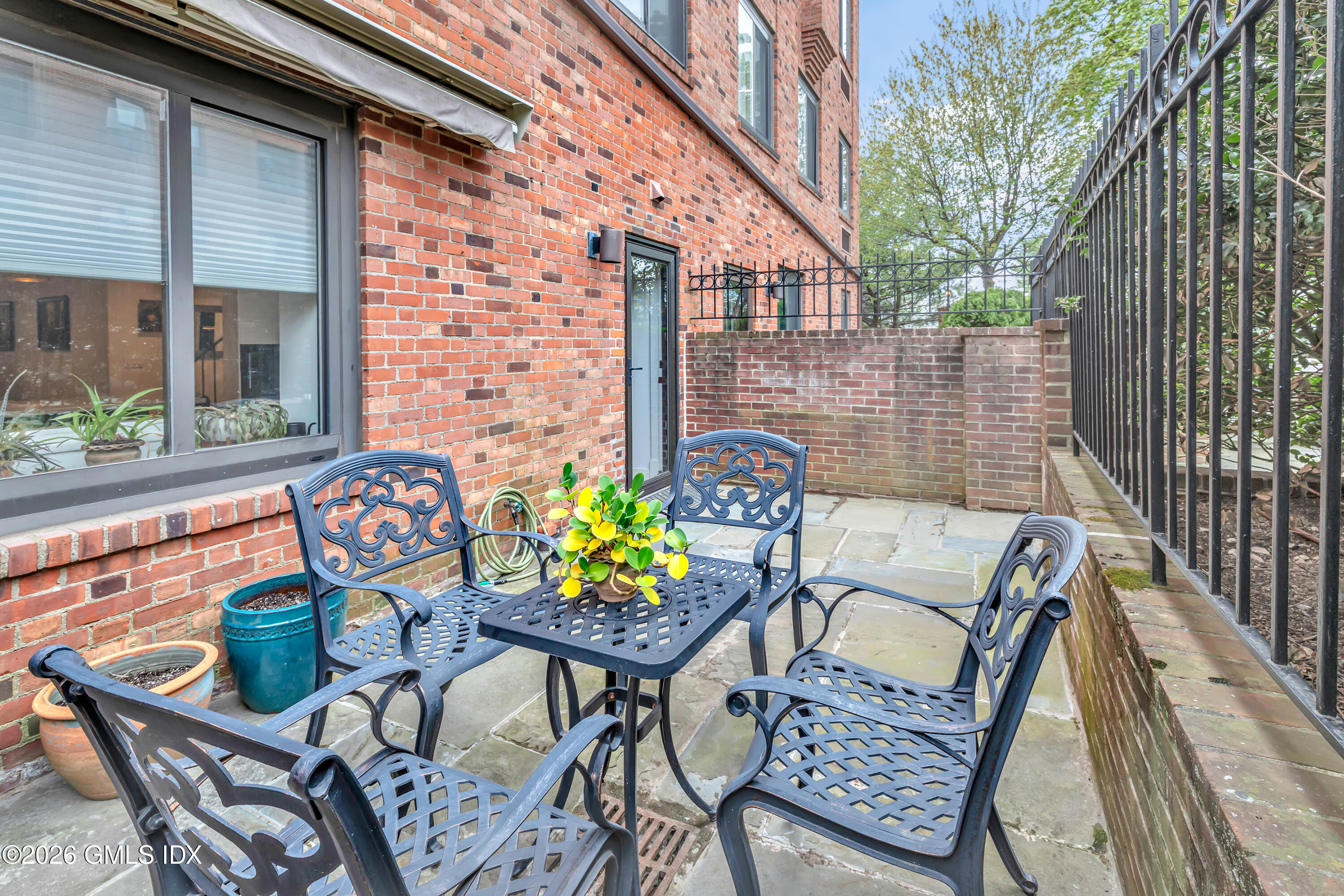 11 Lafayette Court APT 1C