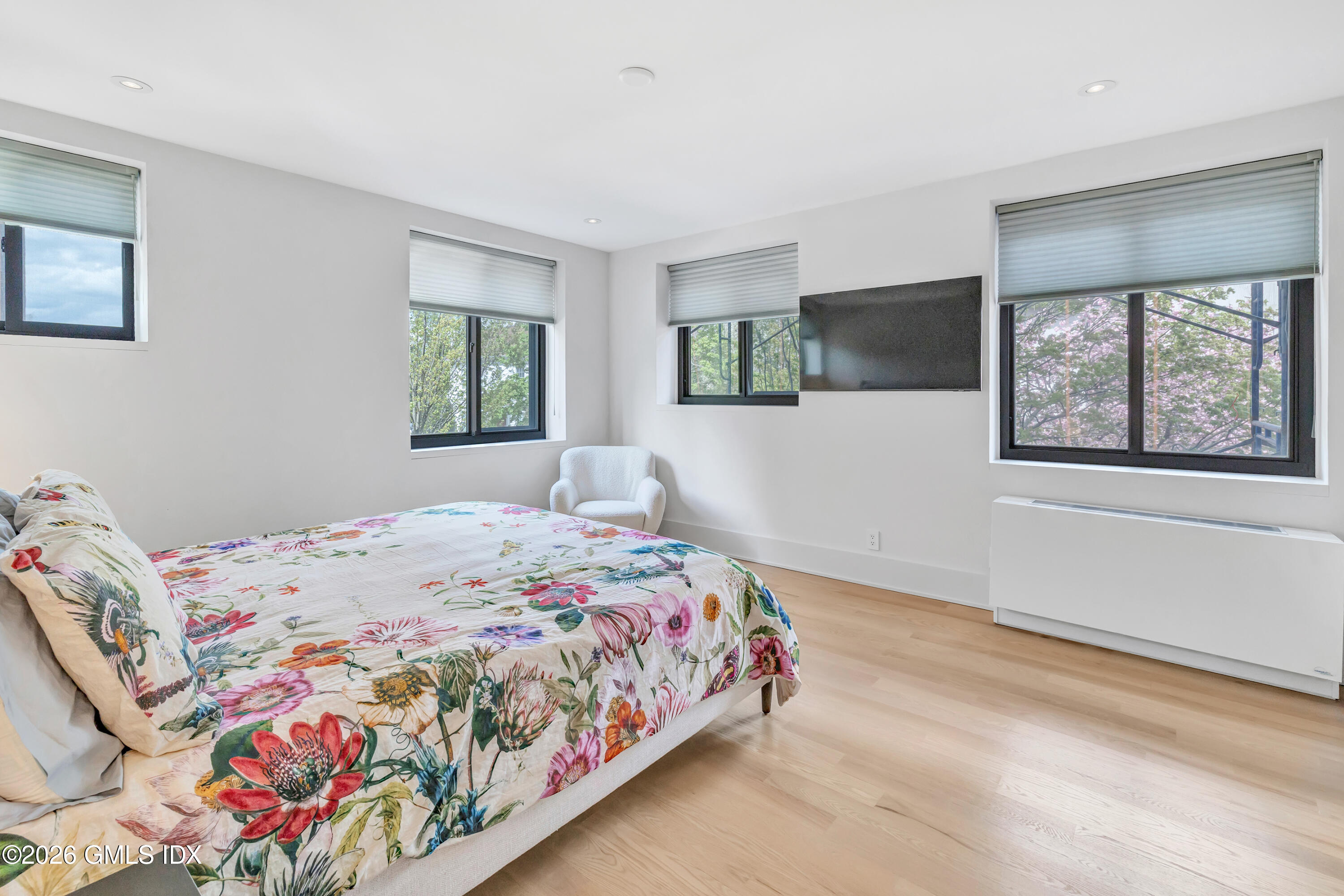 11 Lafayette Court APT 1C