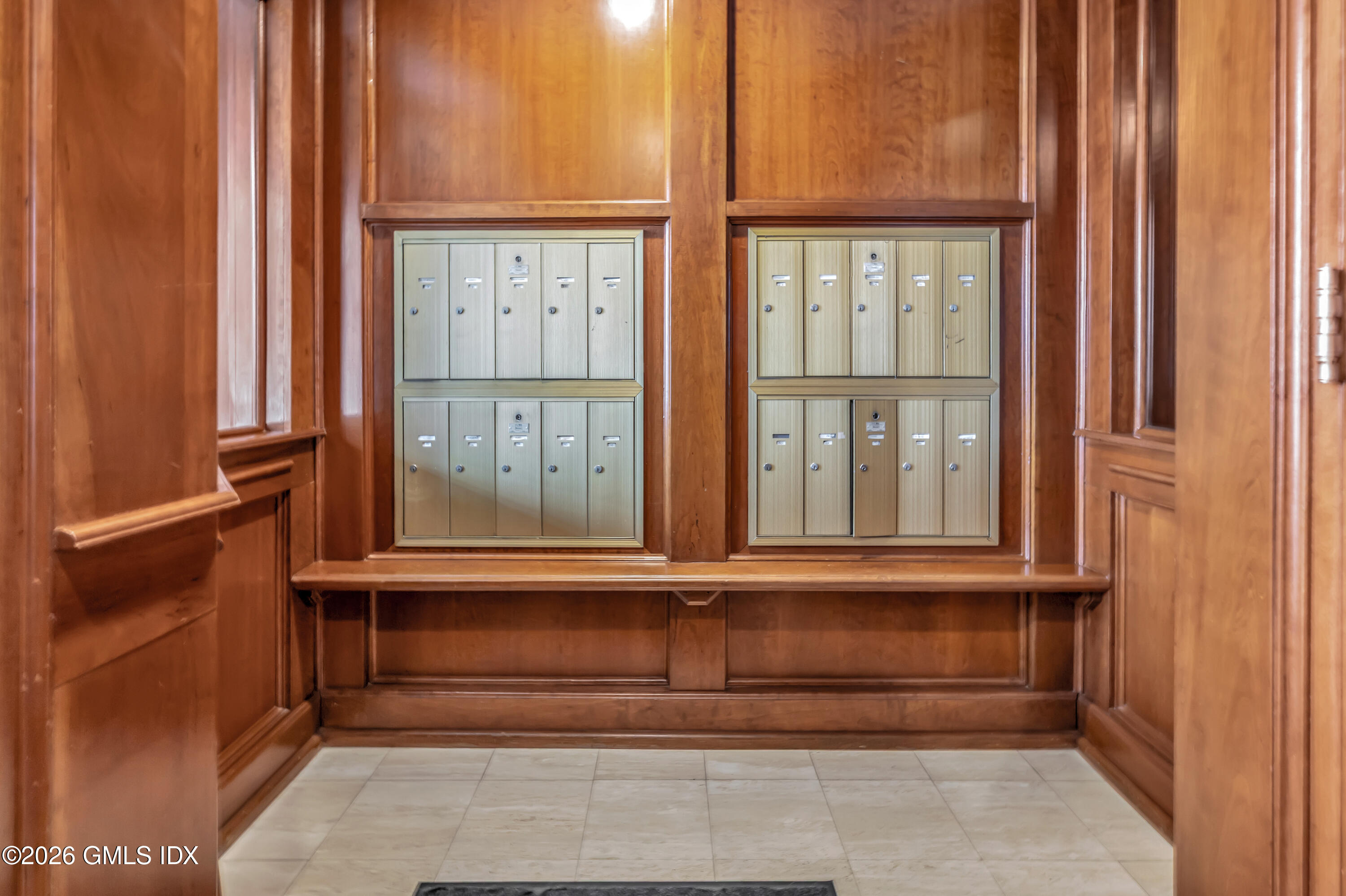 11 Lafayette Court APT 1C