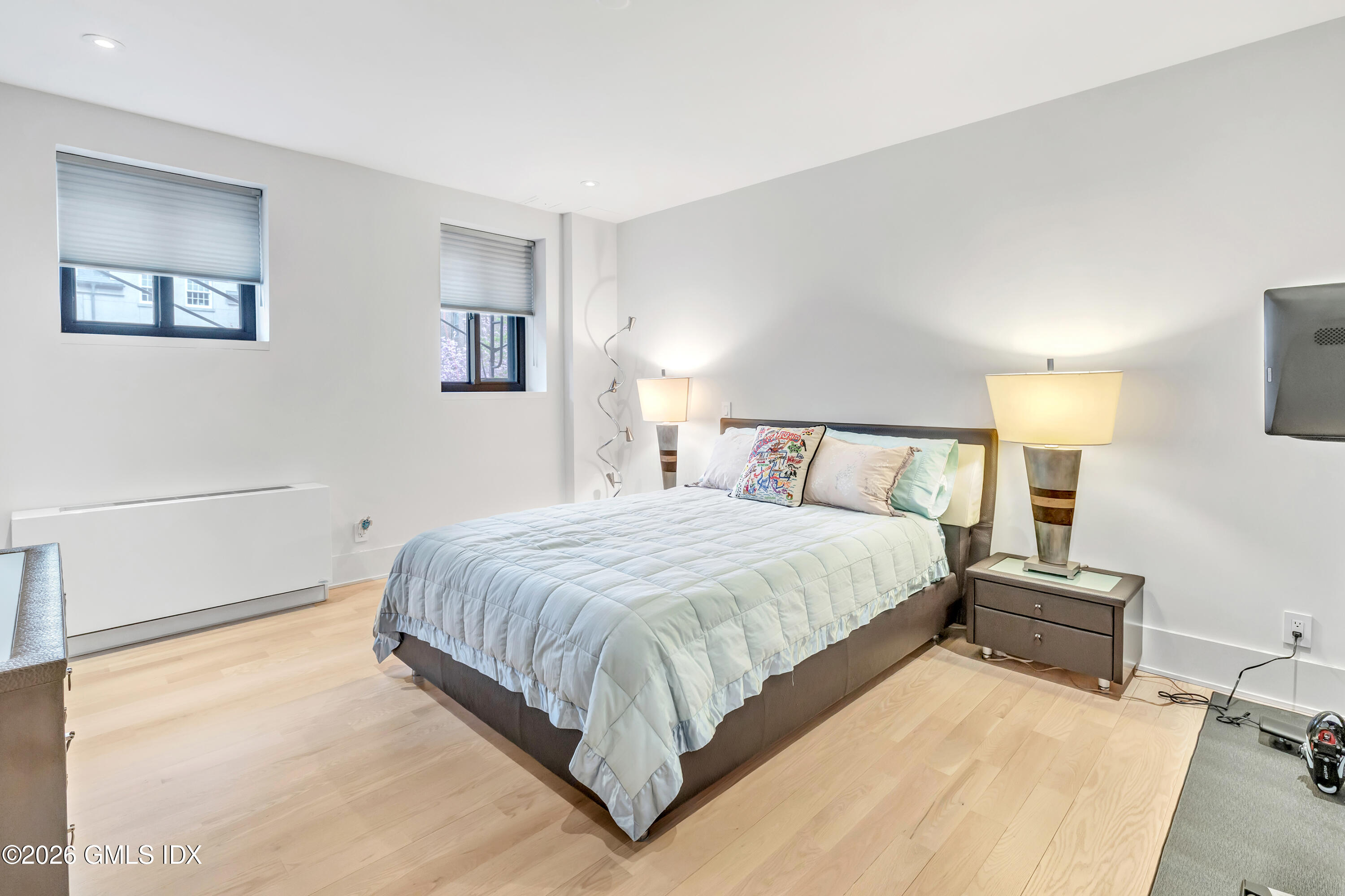 11 Lafayette Court APT 1C