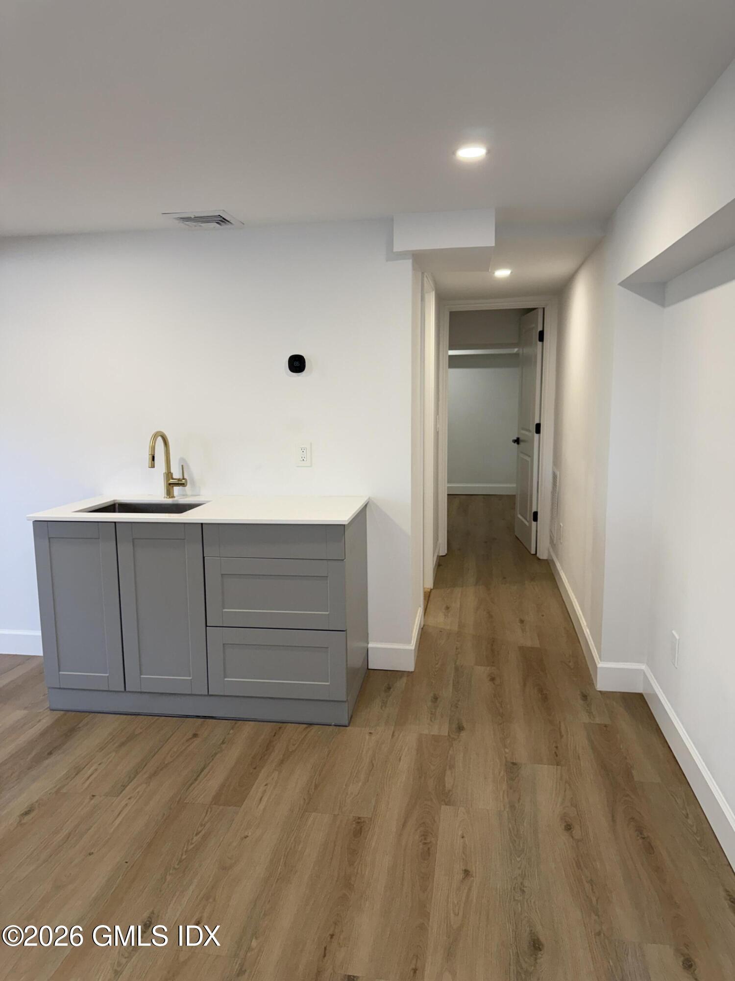 69 Cos Cob Avenue Unit: 1st Floor